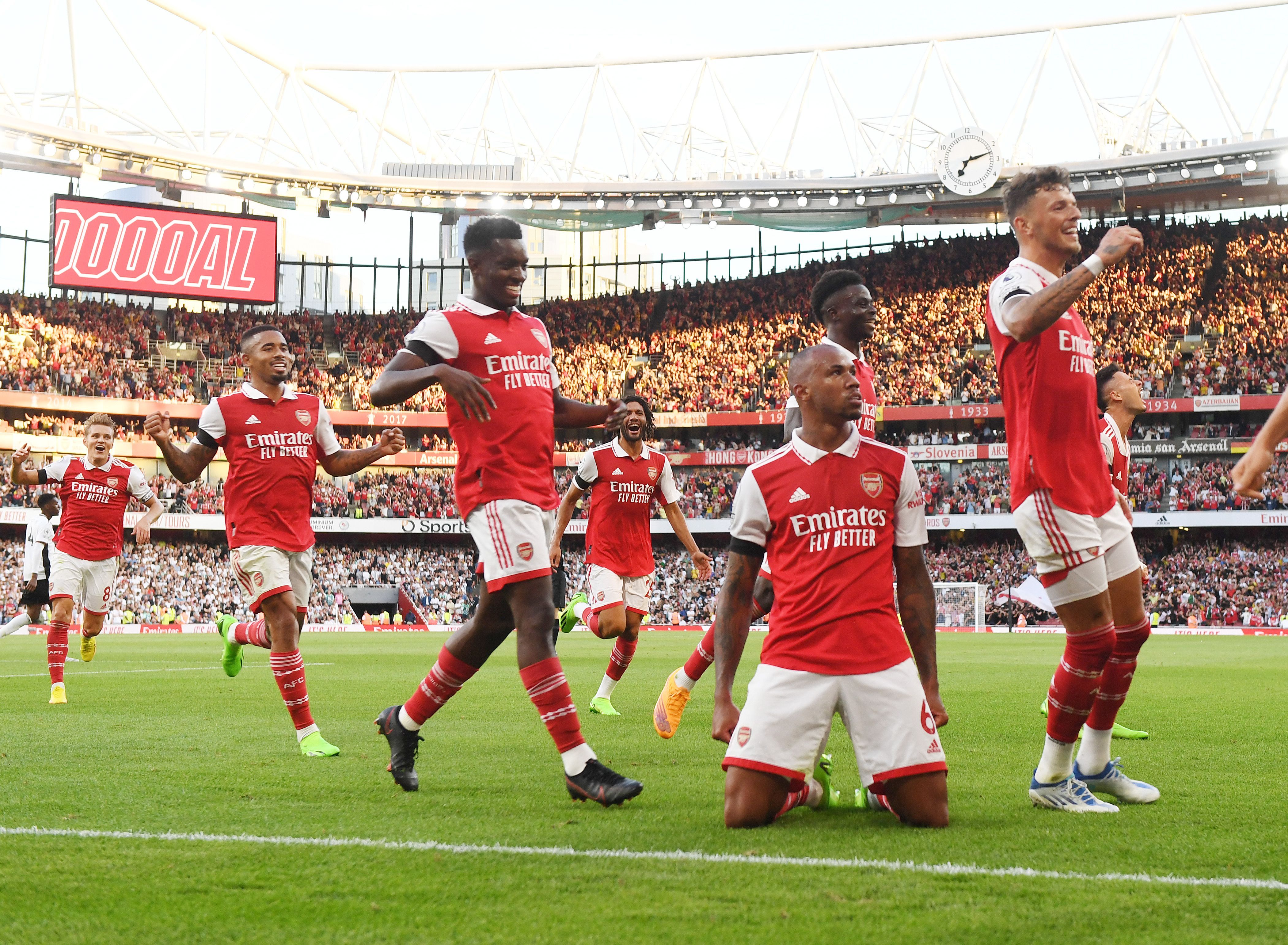 Arsenal FC v Fulham FC - Premier League