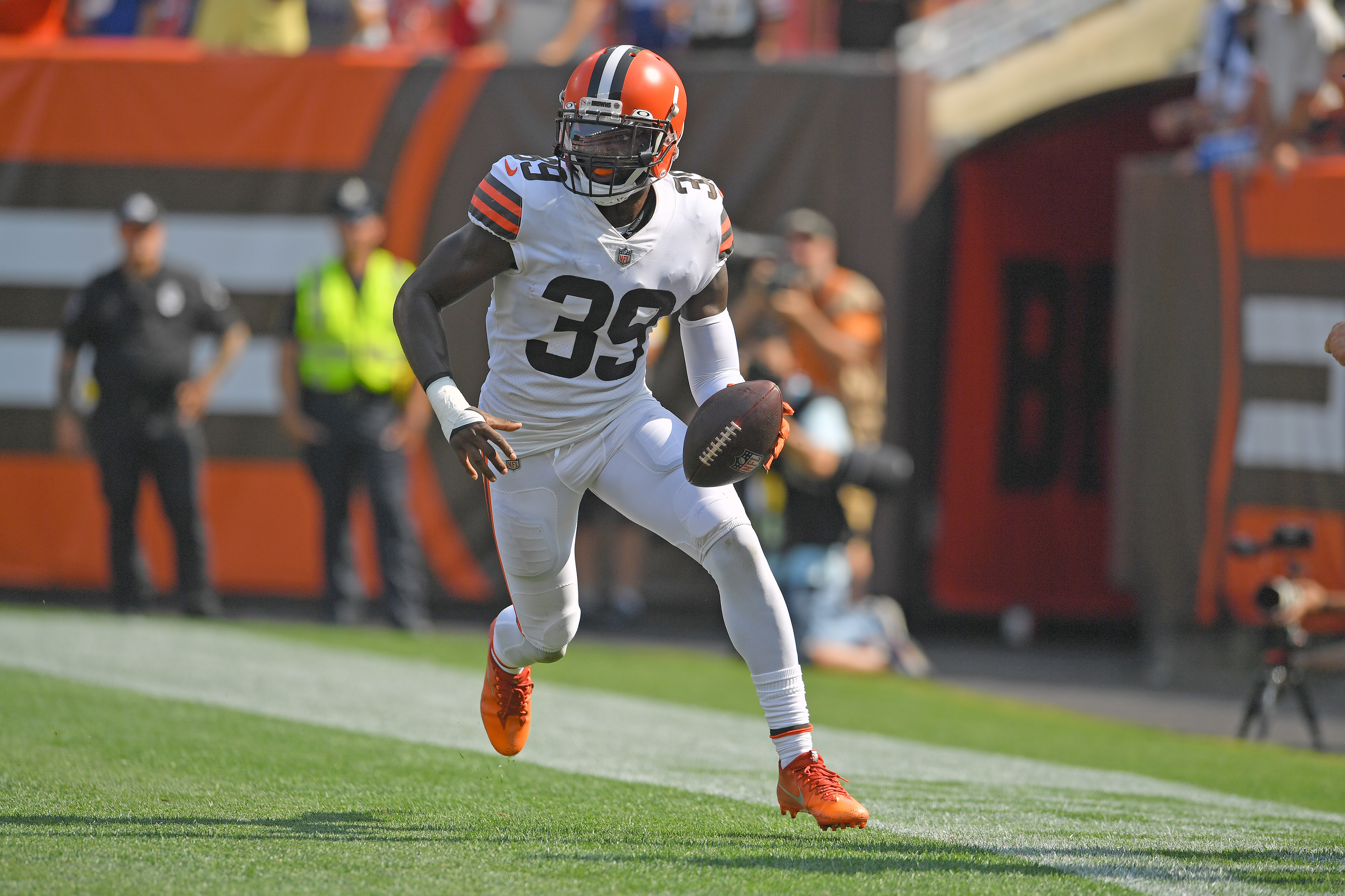 New York Giants v Cleveland Browns