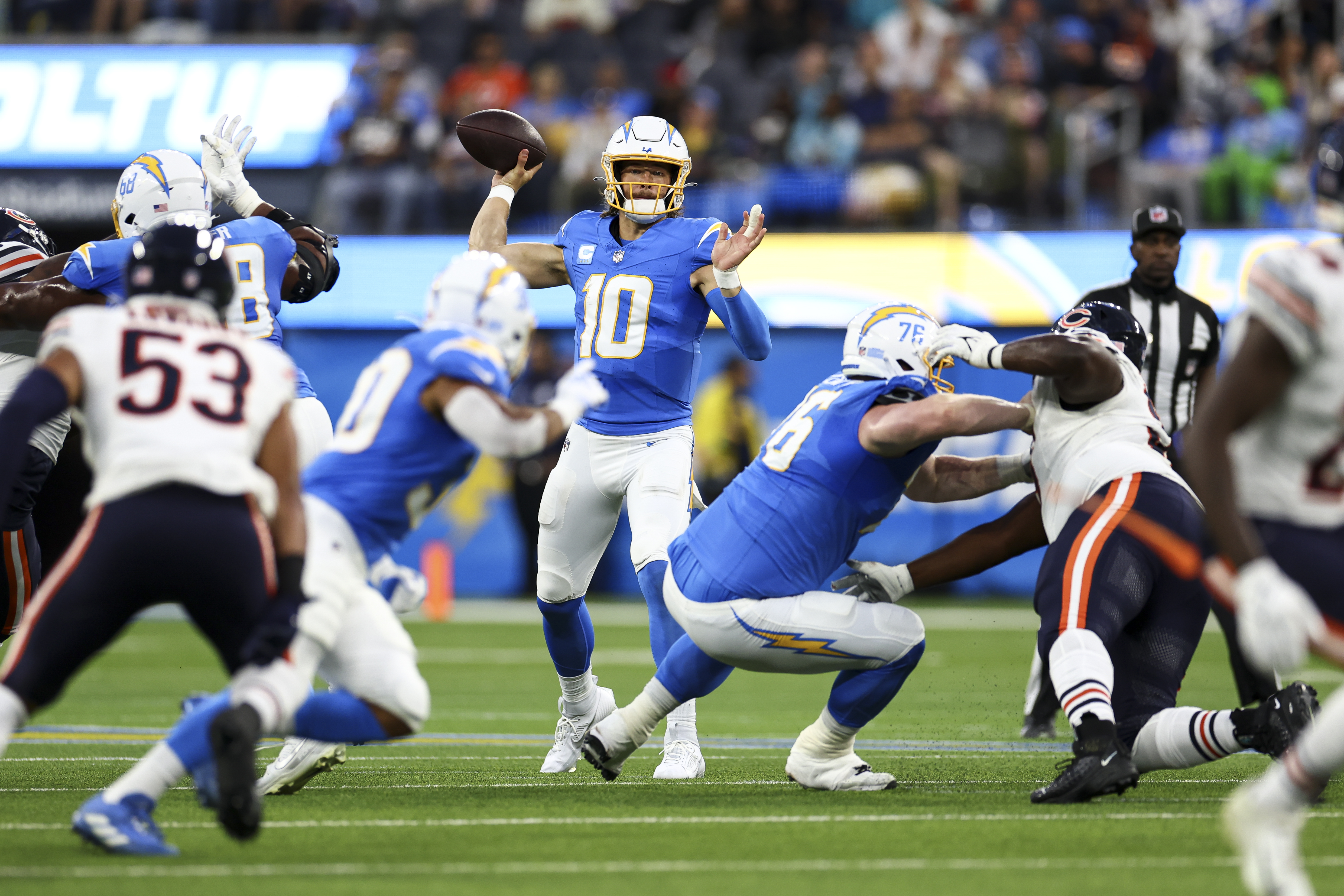 Chicago Bears v Los Angeles Chargers