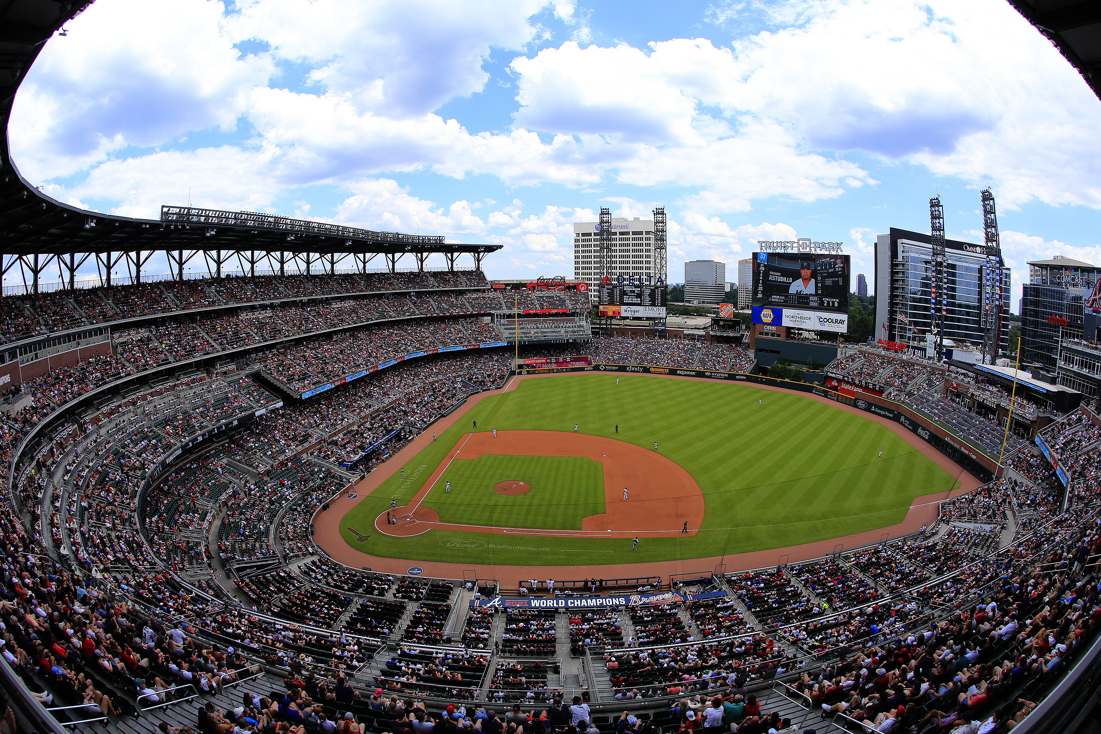 MLB: MAY 29 Marlins at Braves