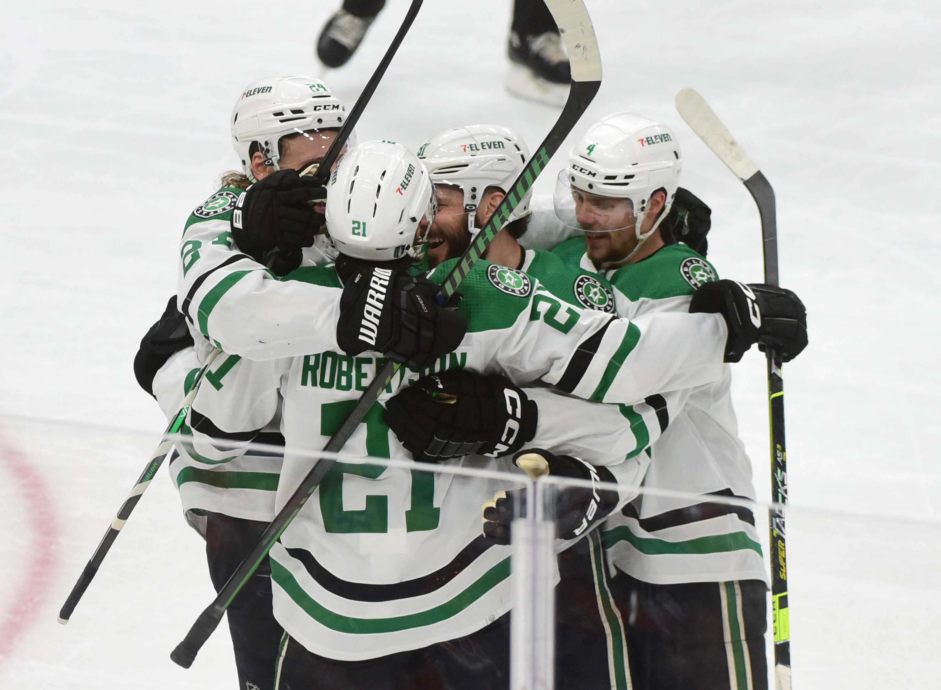 Dallas Stars v Edmonton Oilers - Game Three