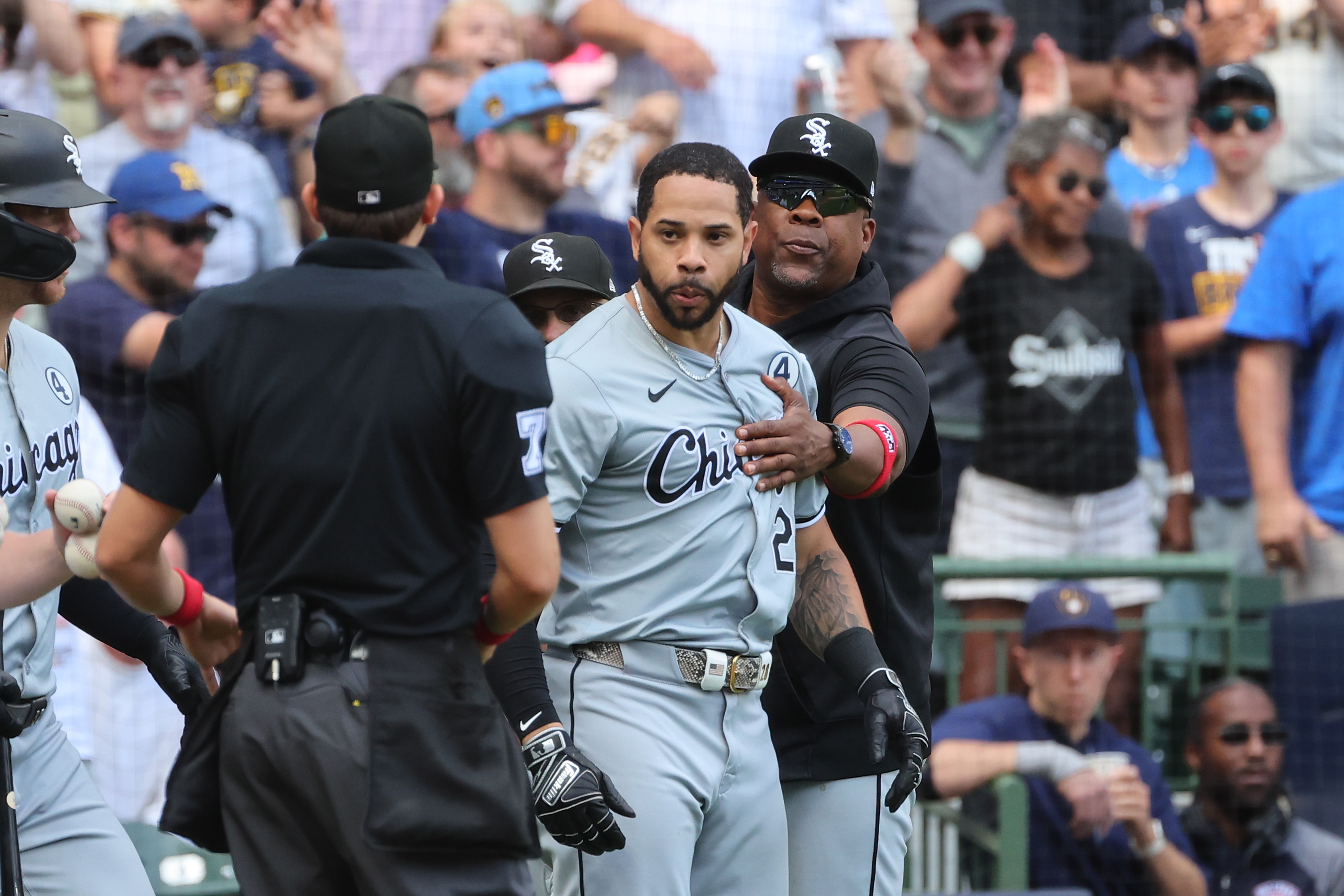 Chicago White Sox v Milwaukee Brewers