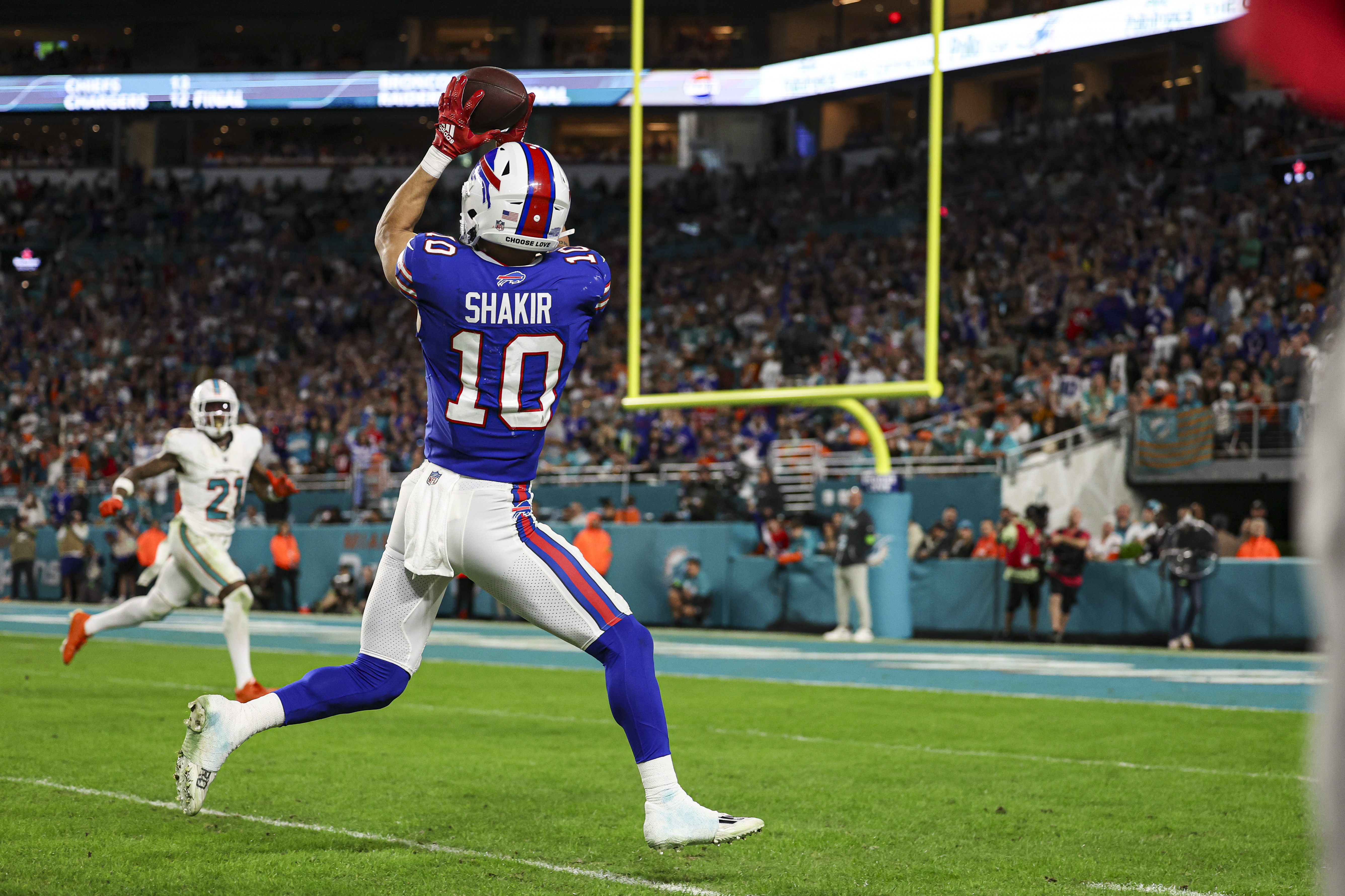 Khalil Shakir #10 of the Buffalo Bills makes a catch during an NFL football game against the Miami Dolphins at Hard Rock Stadium on January 7, 2024 in Miami Gardens, Florida.