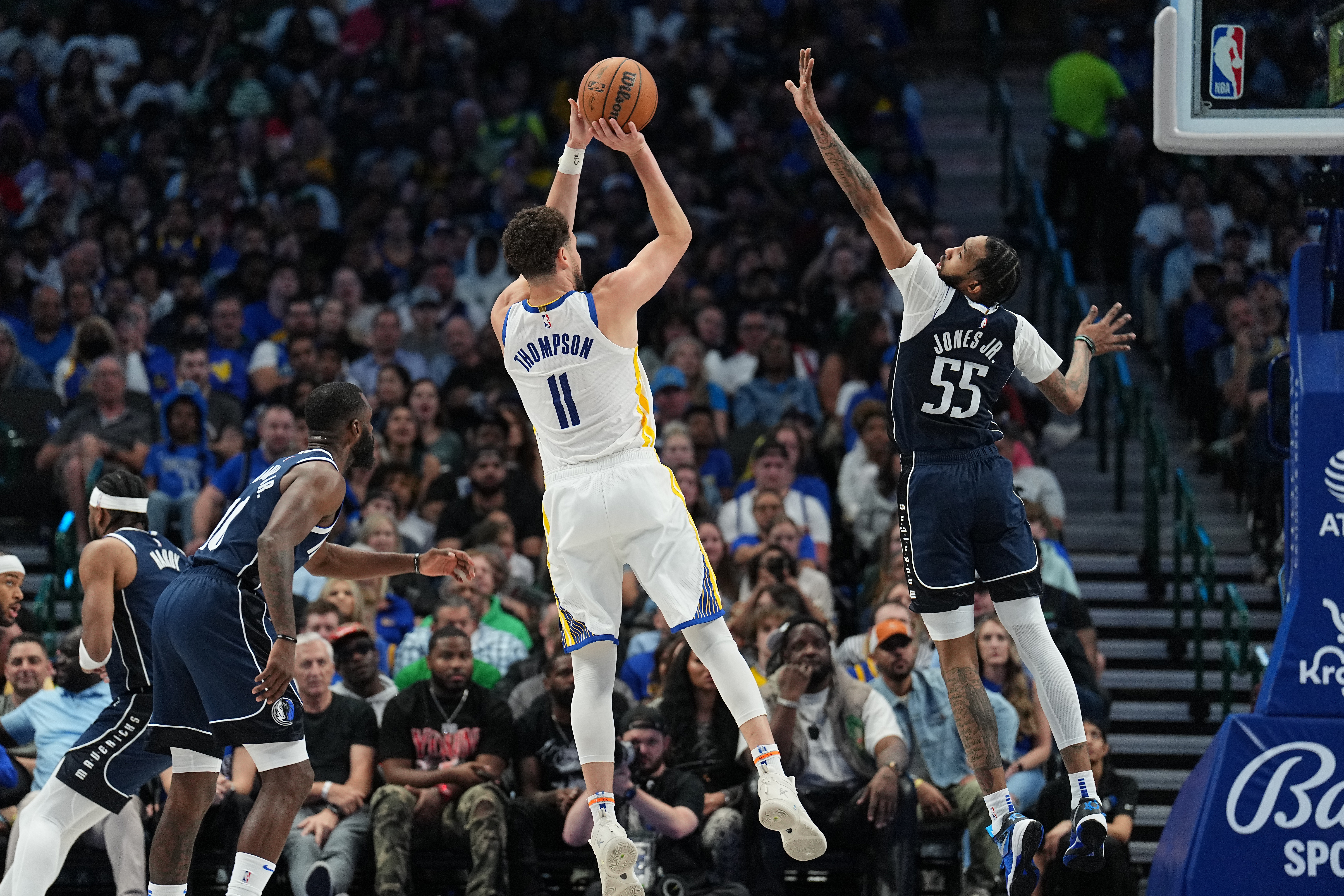 Golden State Warriors v Dallas Mavericks