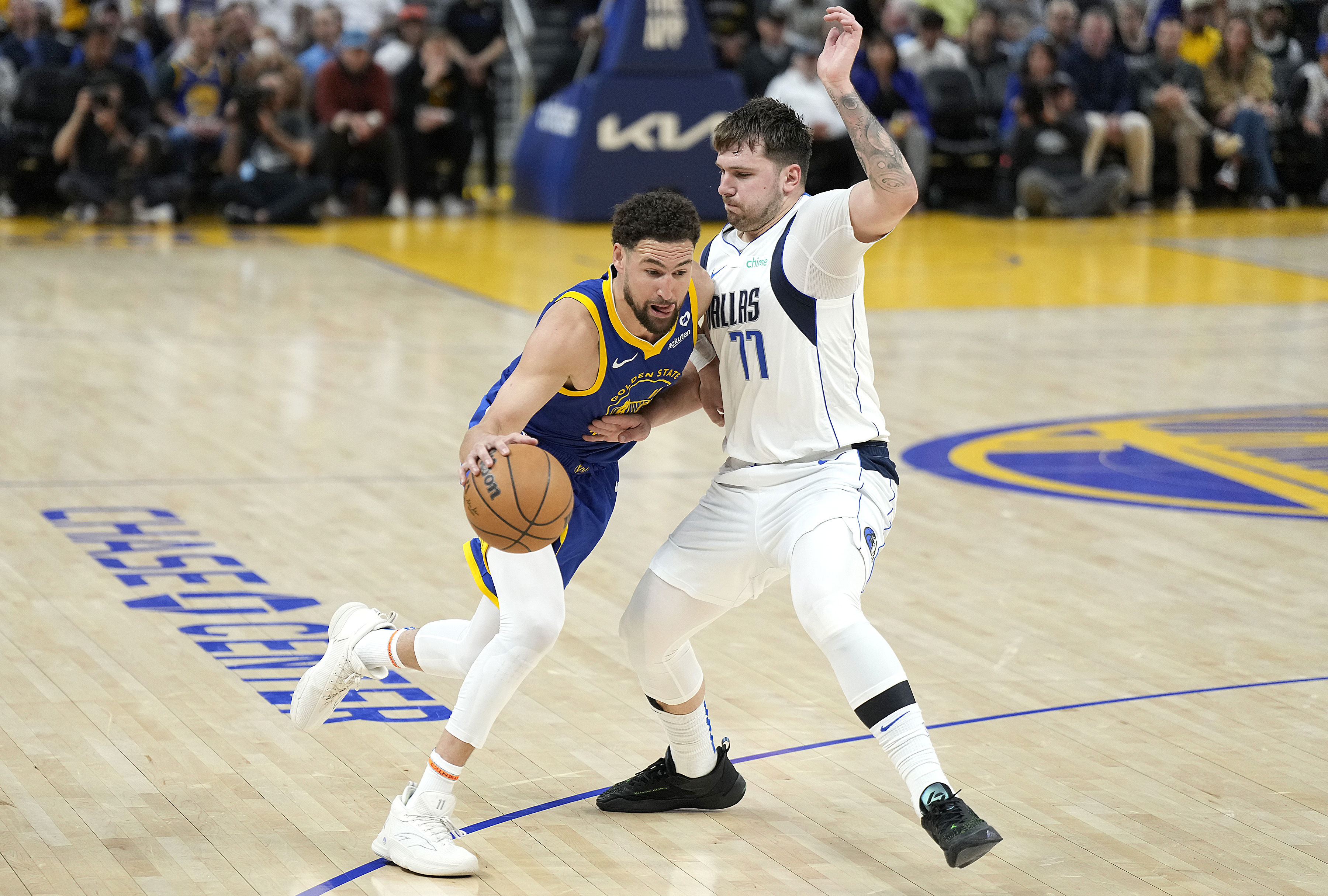 Dallas Mavericks v Golden State Warriors