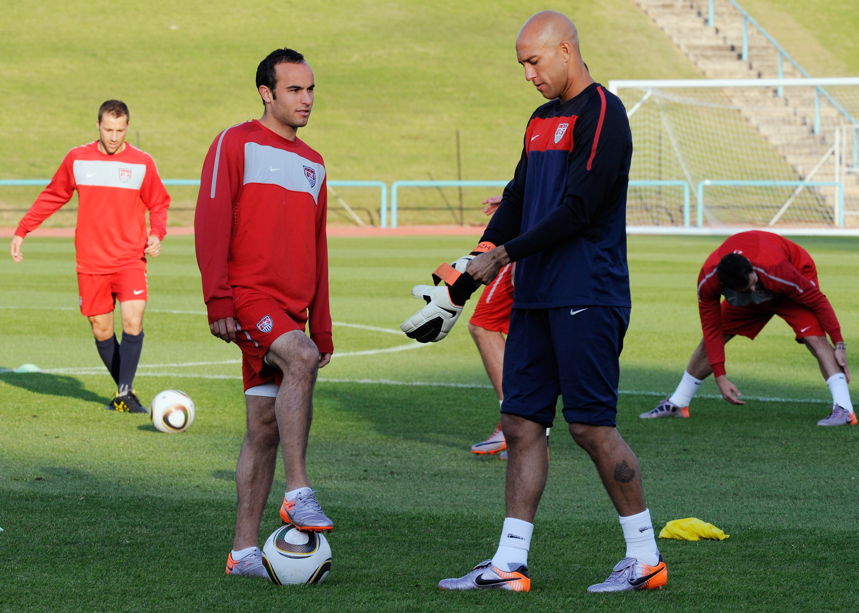 USA Training &amp; Press Conference - 2010 FIFA World Cup