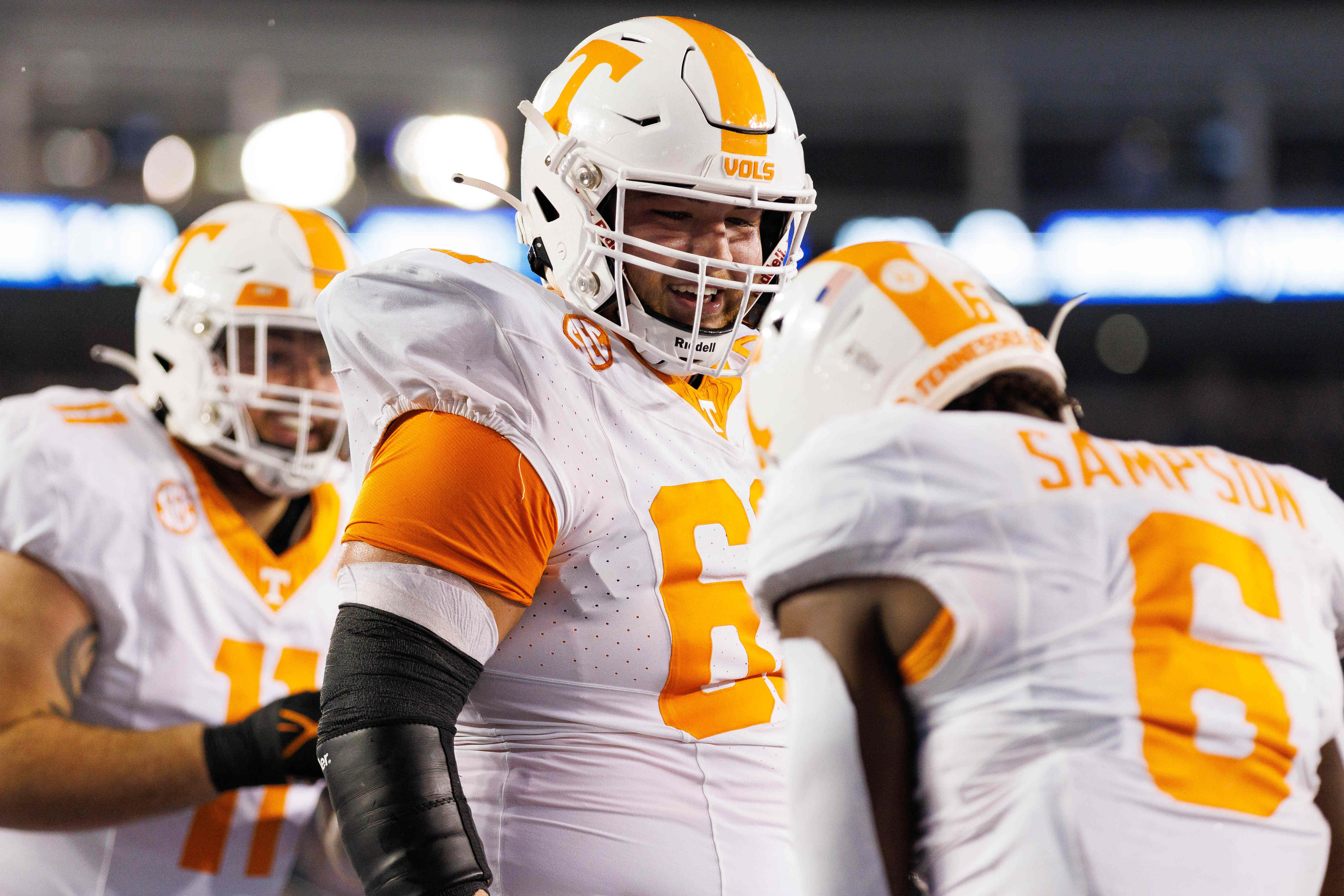 NCAA Football: Tennessee at Kentucky