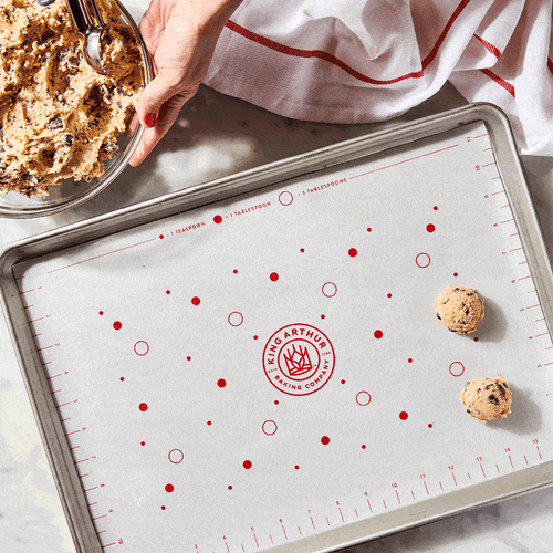 Demonstrating how to use the Tablespoon Cookie  Scoop