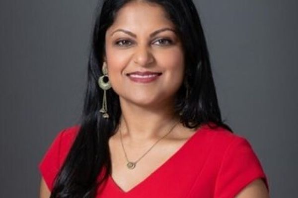 Tina Shah, MD, MPH is a practicing pulmonary and critical care physician and national expert in workforce burnout, digital health, and health policy. She has been featured on the National  Academy of Medicine, Centers for Medicare and Medicaid Services, Harvard, CBS and NBC news. 