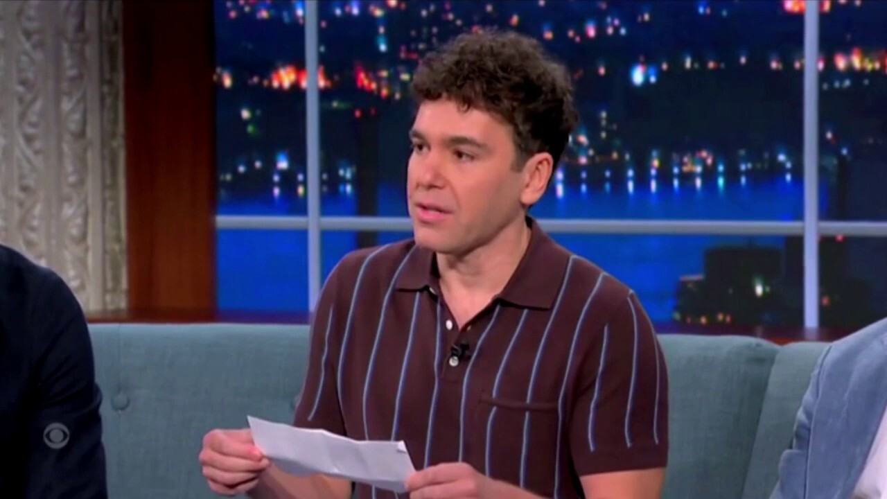 Ex-Obama speechwriter offers Biden fart-related jokes for debate on 'Colbert'