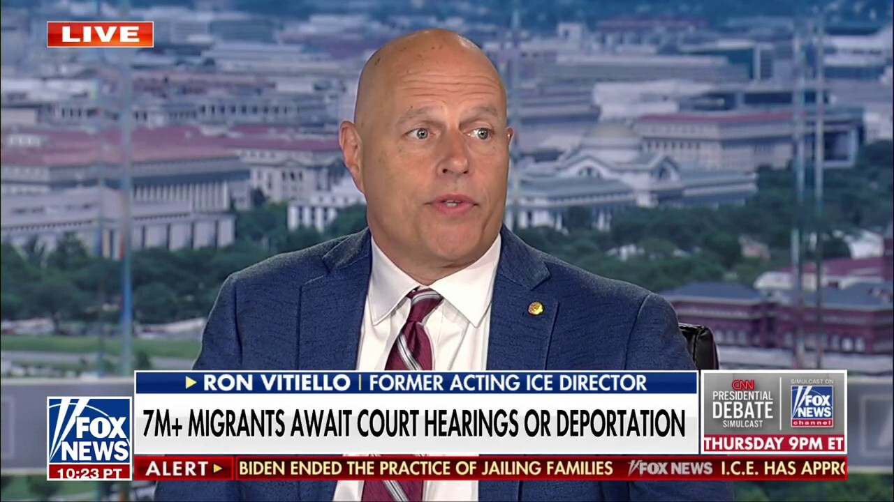 The Biden admin is 'tone deaf' on the border crisis: Former US Border Patrol Chief Ron Vitiello