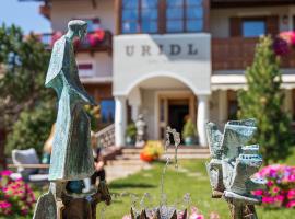 Charme Hotel Uridl, hotel em Santa Cristina in Val Gardena