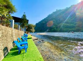 Euphoric River Resort، منتجع في ريشيكيش