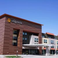 La Quinta Inn & Suites by Wyndham Littleton-Red Rocks, מלון בליטלטון