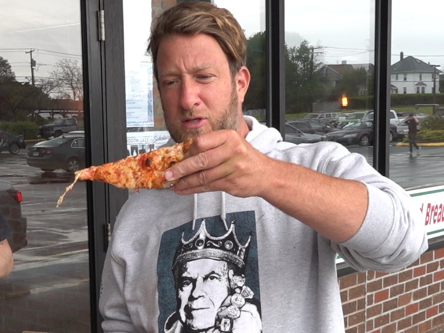 Barstool Pizza Review - New Haven Pizza Place (Milford, CT)