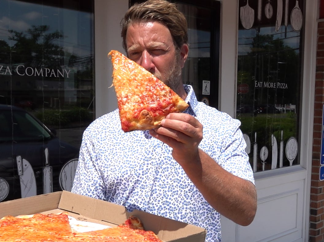 Barstool Pizza Review - E&D Pizza Company (Avon, CT) presented by Rhoback