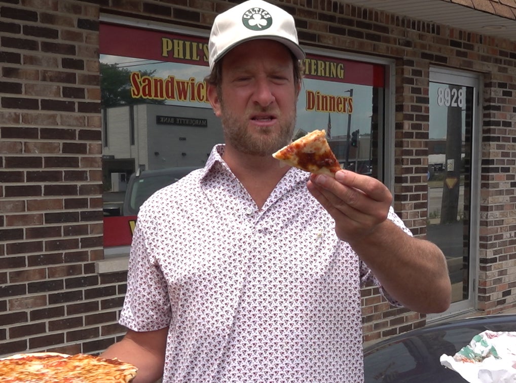 Barstool Pizza Review - Phil's Pizza (Oak Lawn, IL) presented by Rhoback