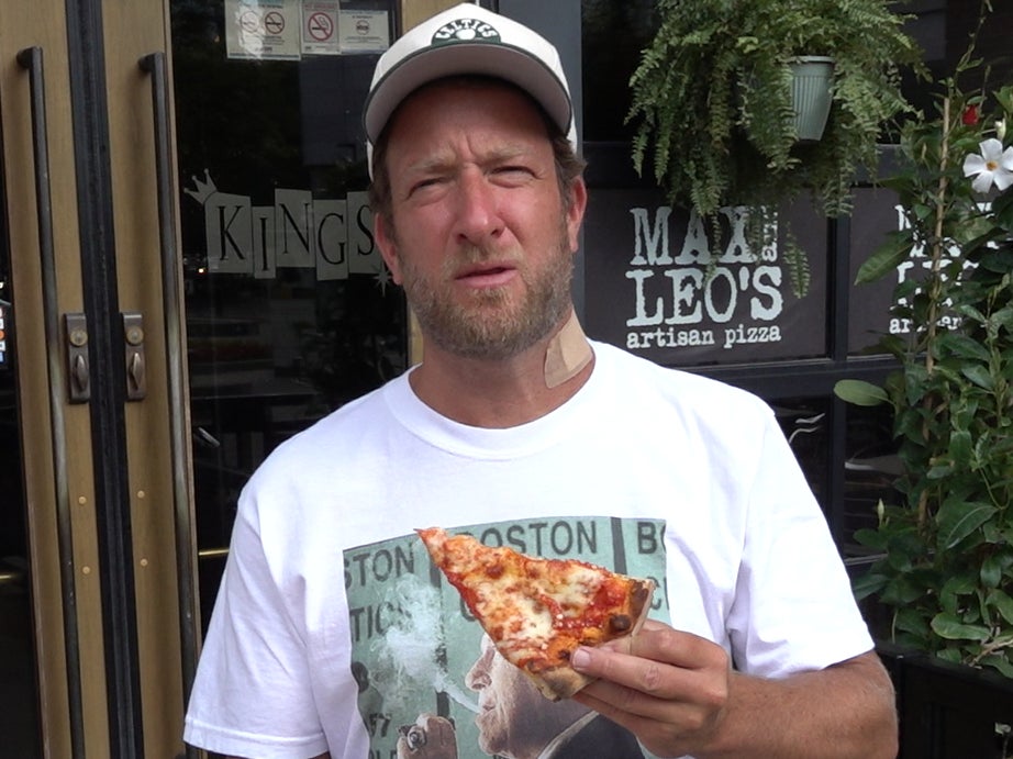 Barstool Pizza Review - Max & Leo's Artisan Pizza (Chicago, IL)