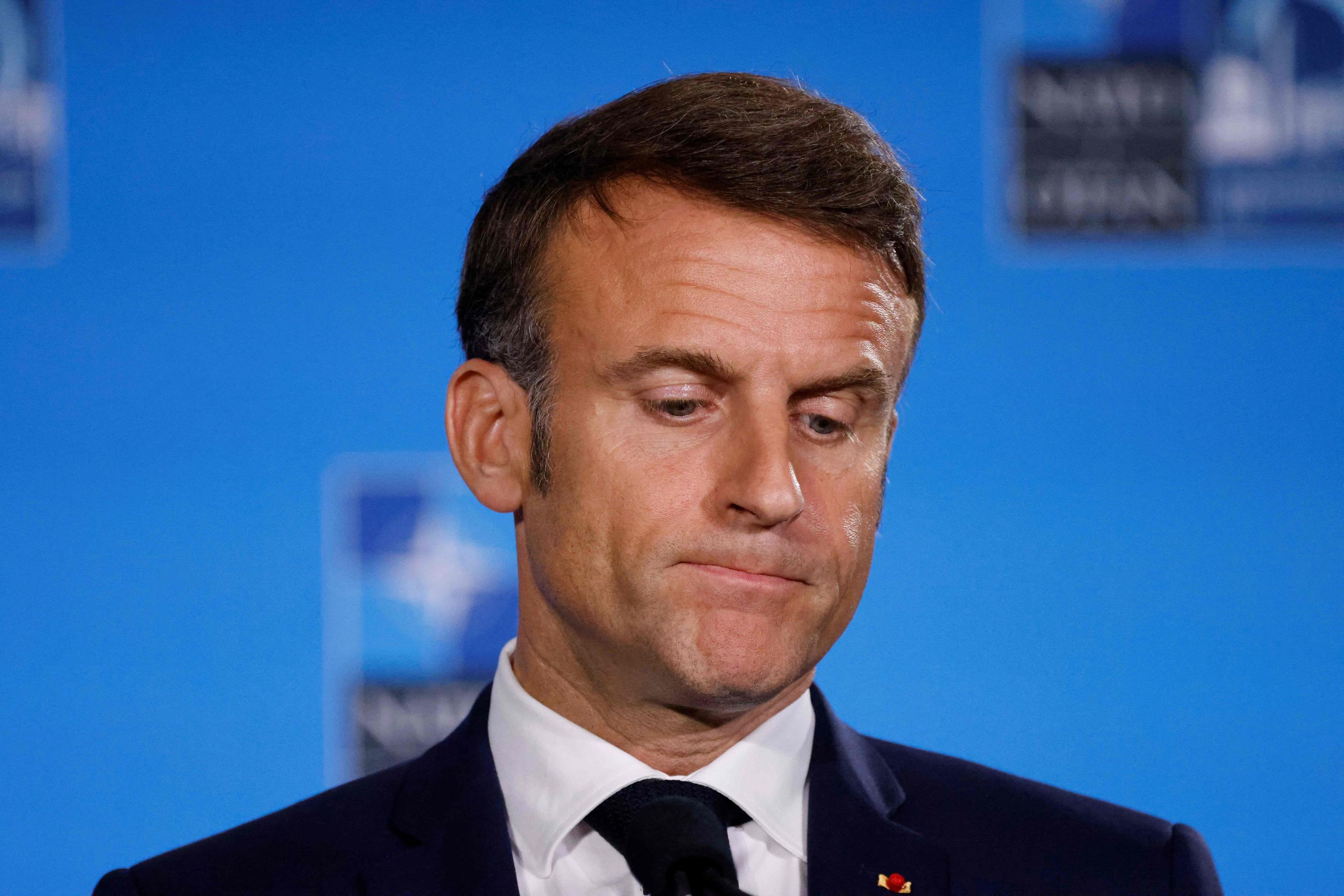 «On fait exactement ce que nous reprochions aux autres avant d’arriver au pouvoir en 2017», a déploré, selon des participants, Emmanuel Macron (ici à Washington jeudi), décrit comme très en colère. AFP/Ludovic Marin