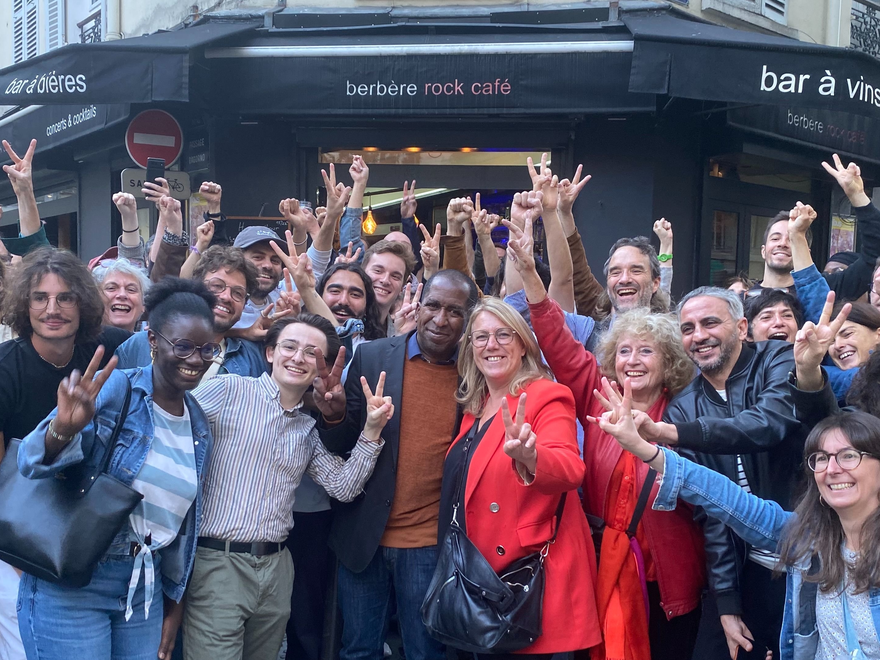 Paris (XXe), ce dimanche soir. Danielle Simonnet, députée sortante de la 15e circonscription et candidate dissidente du Nouveau Front Populaire, a annoncé vers 21 heures sa victoire. LP/Auguste Canier