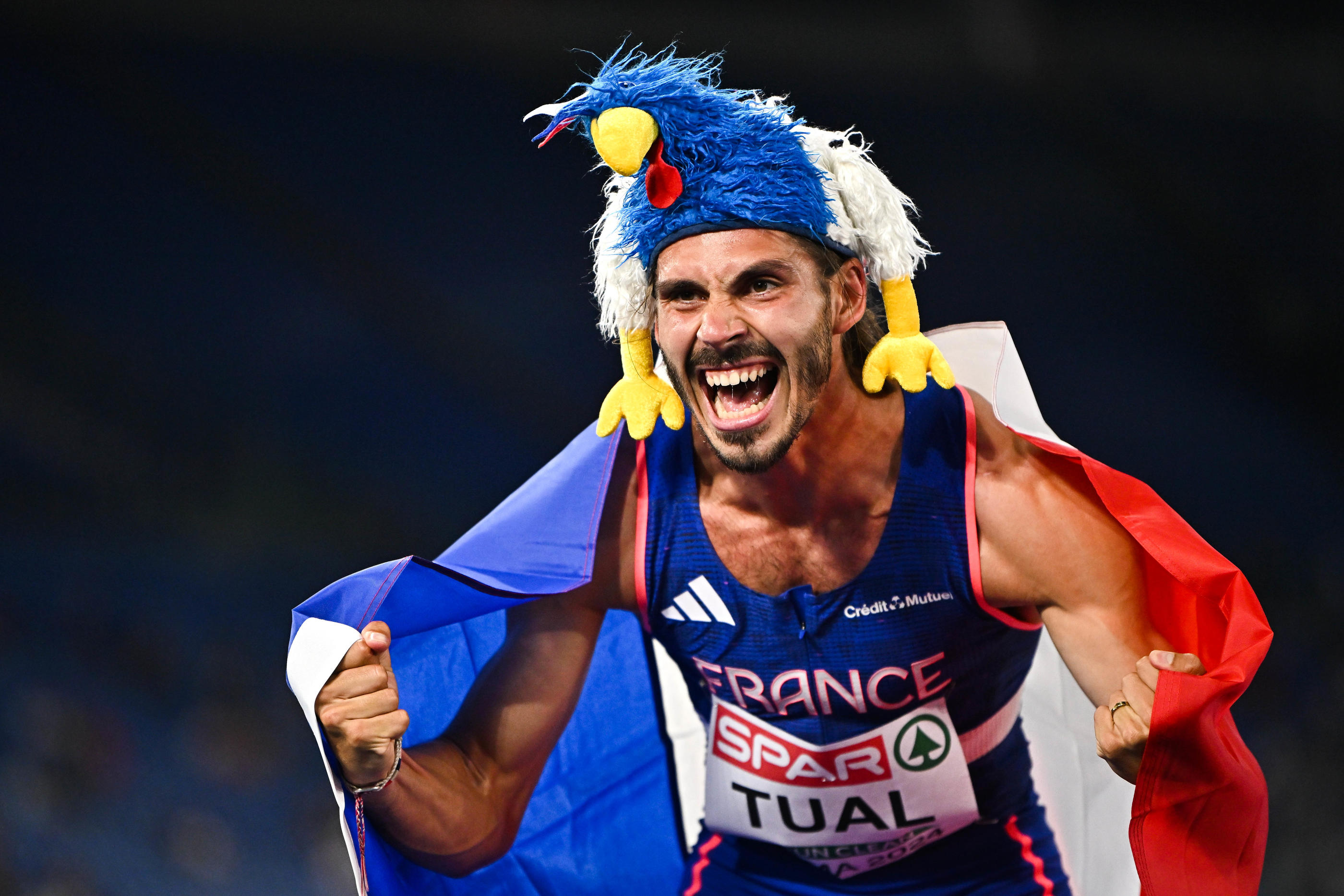 Gabriel Tual célèbre son titre européen sur 800m. Sam Barnes/Sportsfile/Icon Sport