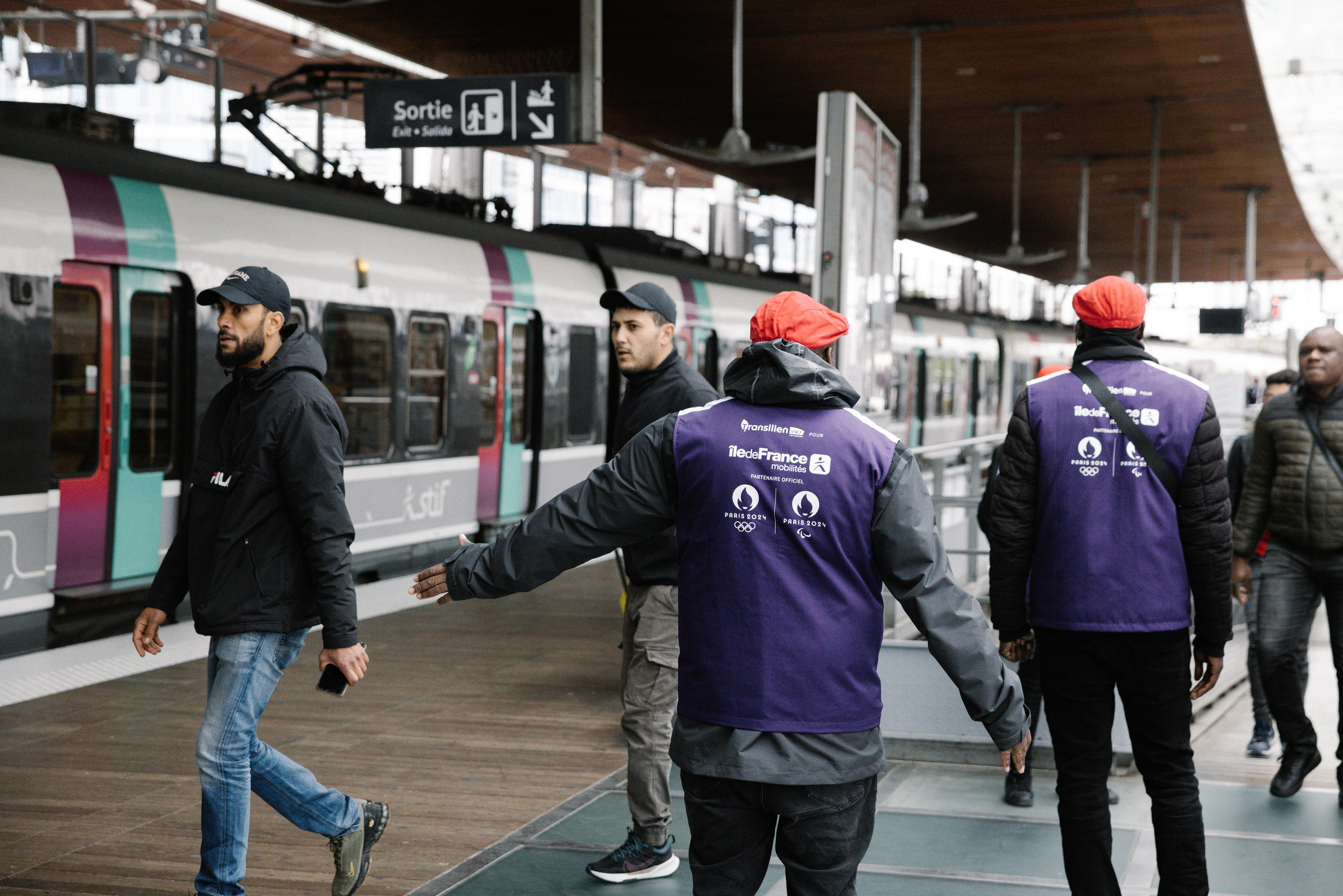 Paris, en juin. La mobilisation des agents pour la période des Jeux entraîne des réductions d'effectifs pour cause de congés avant le 21 juillet. Seule la ligne B devrait y échapper jusqu'au 14 juillet, en raison de la Japan Expo. LP/Arnaud Dumontier