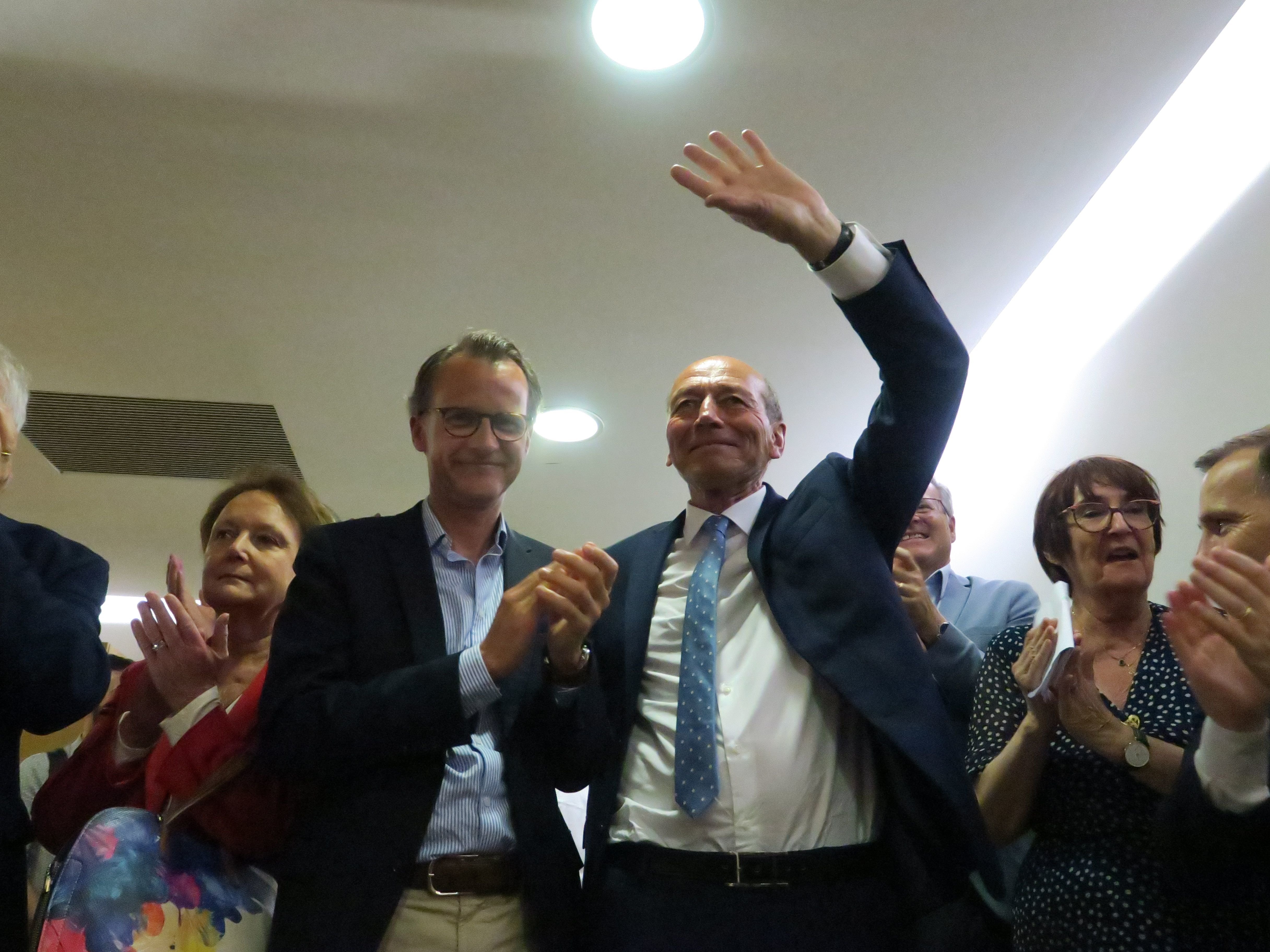 Mairie de Maisons-Alfort, ce dimanche soir. Michel Herbillon (LR), député sortant élu depuis 1997 a été réélu avec 63,27 % des voix. LP/Laure Parny