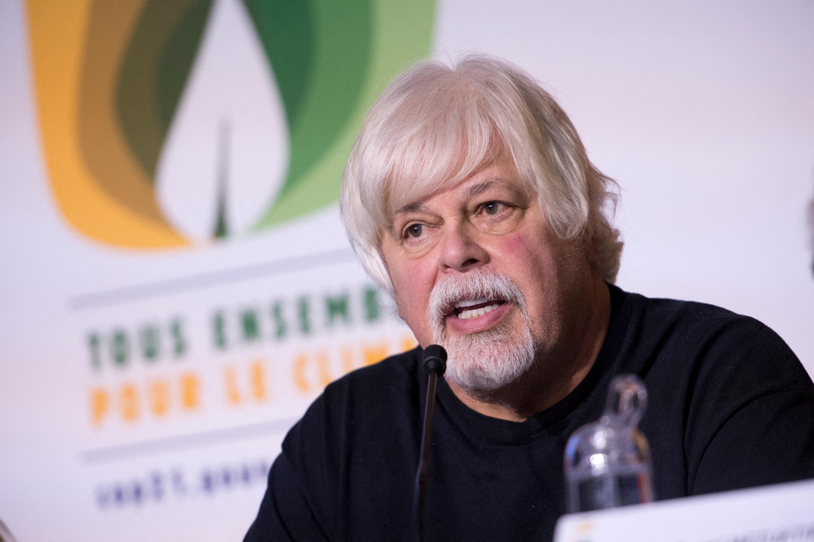 Paul Watson (ici en 2015) a été interpellé le 21 juillet dernier par la police danoise près du cercle polaire. Il était visé depuis douze ans par une « notice rouge » d’Interpol. Photo AFP/Miguel Medina