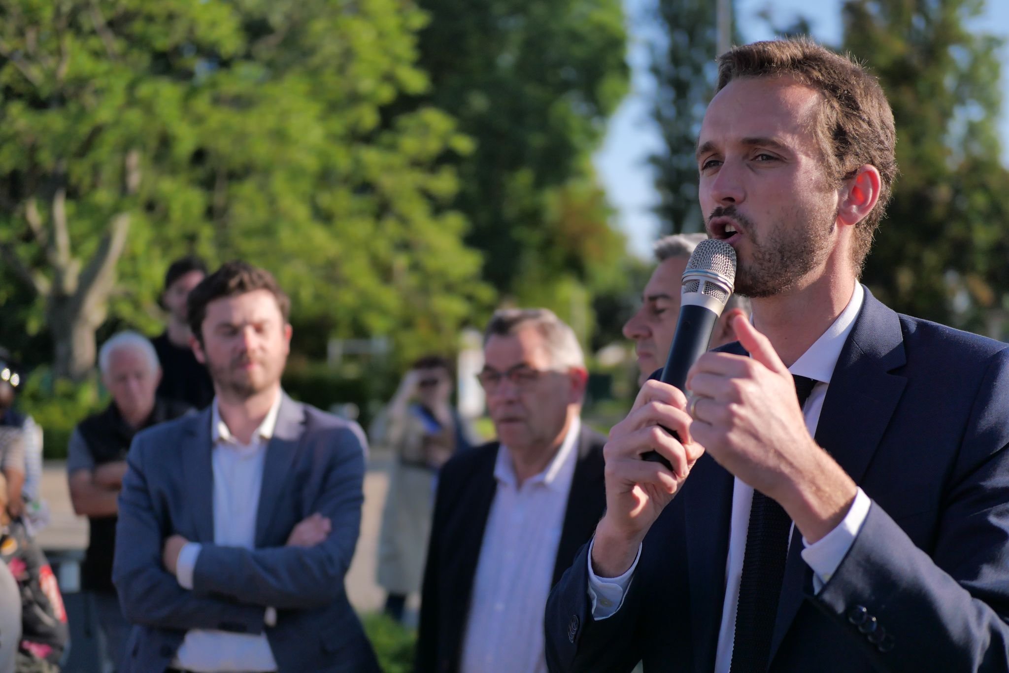 Noyon (Oise), lundi 24 juin. Baptiste de Fresse de Monval, candidat NFP - EELV, dans la 6e circonscription, n'est pas choqué» que l’écologie passe au second plan pendant cette campagne éclair. DR