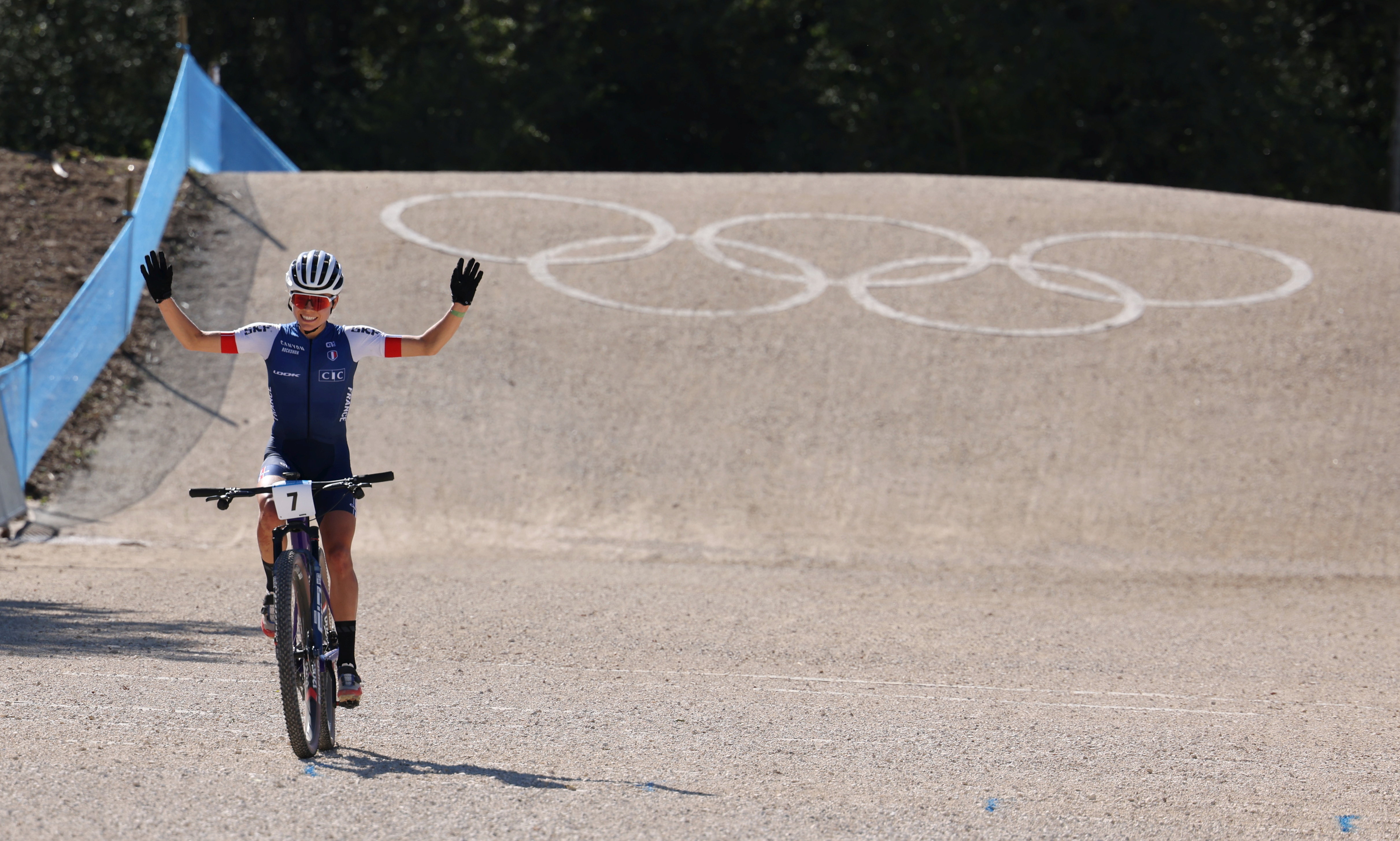 Elancourt (Yvelines), dimanche 24 septembre. La Française Loana Lecomte s'est imposée en solitaire sur le test event olympique de VTT. LP/Jean-Baptiste Quentin