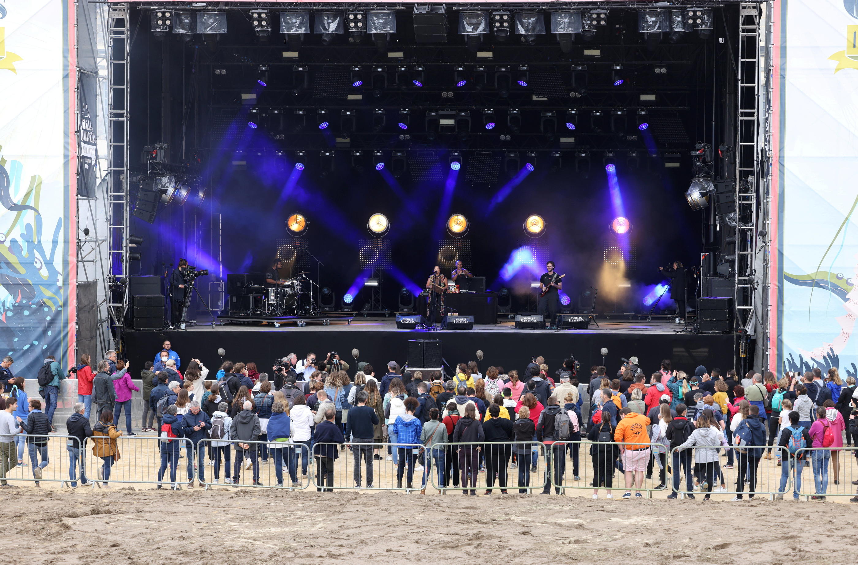 Carhaix-Plouguer (Finistère), édition 2021 des Vieilles Charrues. Après une belle année 2023, les festivals peinent à vendre l'intégralité de leurs billets pour l'été 2024. LP/Jean-Baptiste Quentin