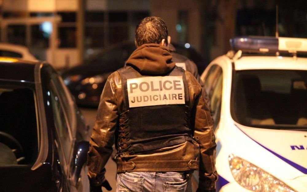 le parquet de Paris, confirme qu’il a confié l’enquête à la police judiciaire pour ces faits qualifiés, en l’état, « de vol à main armée ». illustration