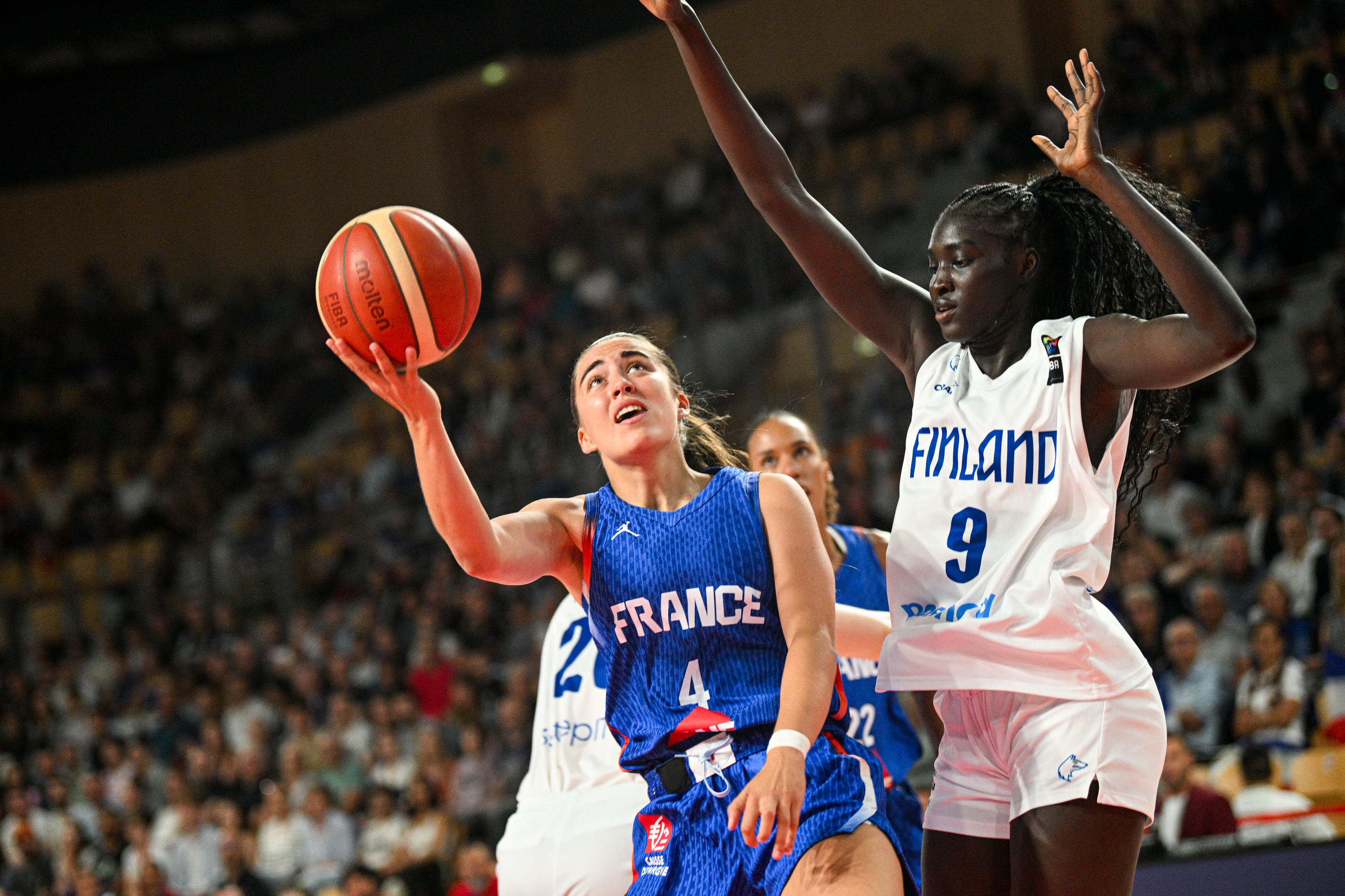 Marine Fauthoux et les Bleues montent en gamme dans leur préparation face à la Serbie. Daniel Derajinski/Icon Sport