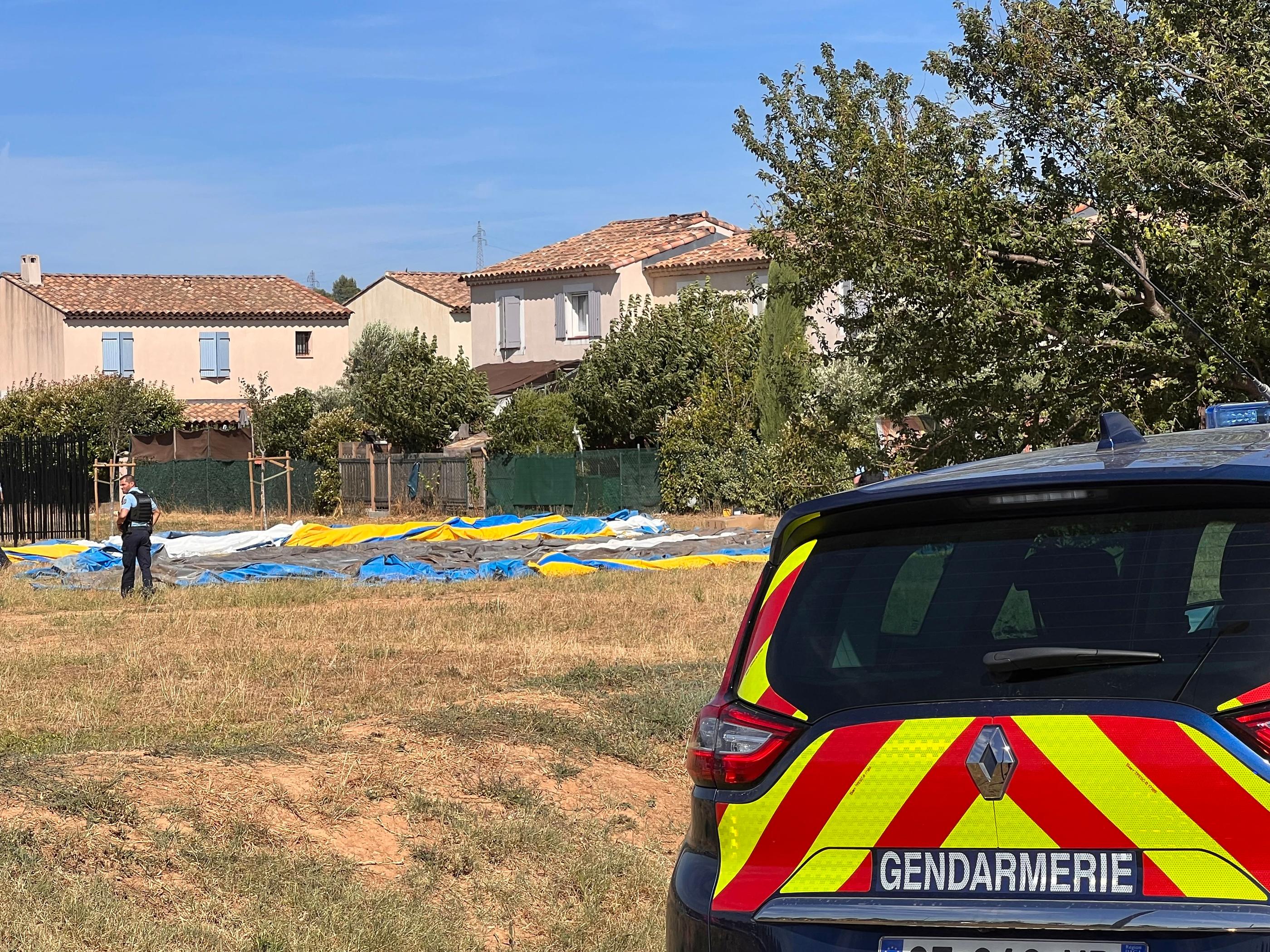 L'homme de 35 ans qui se trouvait avec sa fille dans cette structure gonflable est décédé. PHOTOPQR/NICE MATIN/Louis Bertrand Brutin