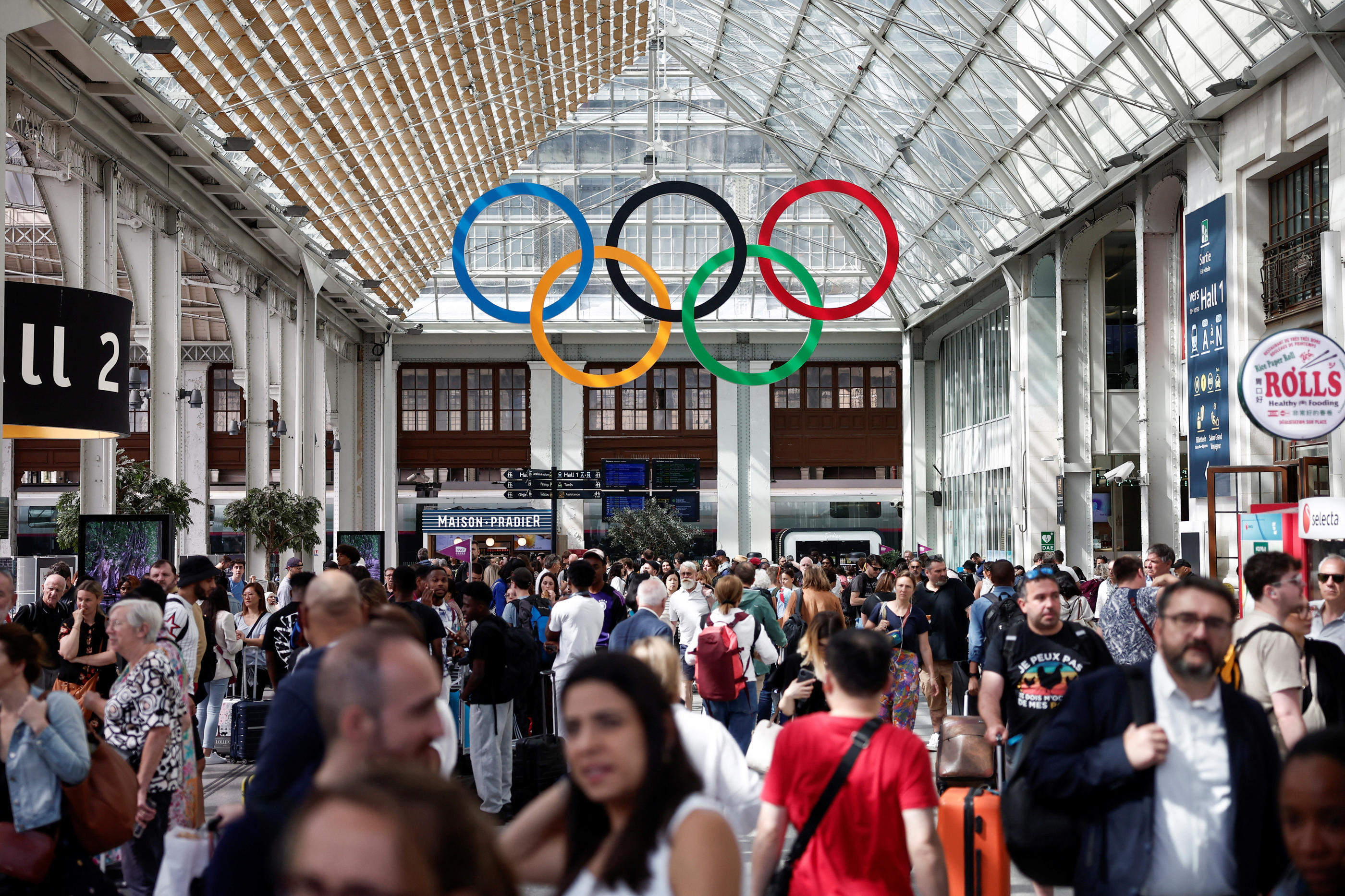 Juin 2024, gare de Lyon (XIIe). La SNCF se prépare à un été «atypique» avec l'arrivée à grande vitesse des Jeux olympiques. Reuters/Benoit Tessier