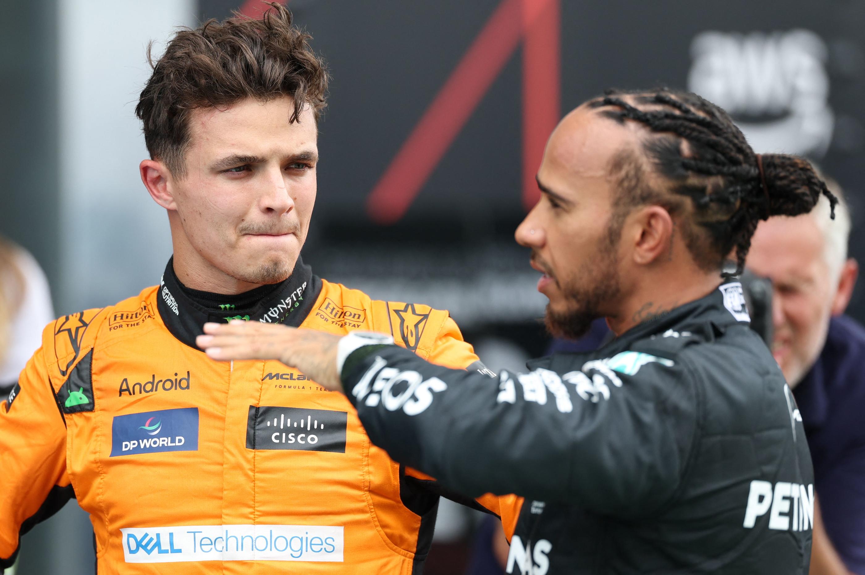 Lando Norris (McLaren) a décroché la pole position aux qualifications du Grand Prix d'Espagne, devant Lewis Hamilton (Mercedes), le 22 juin 2024. (Photo by Thomas COEX / POOL / AFP)