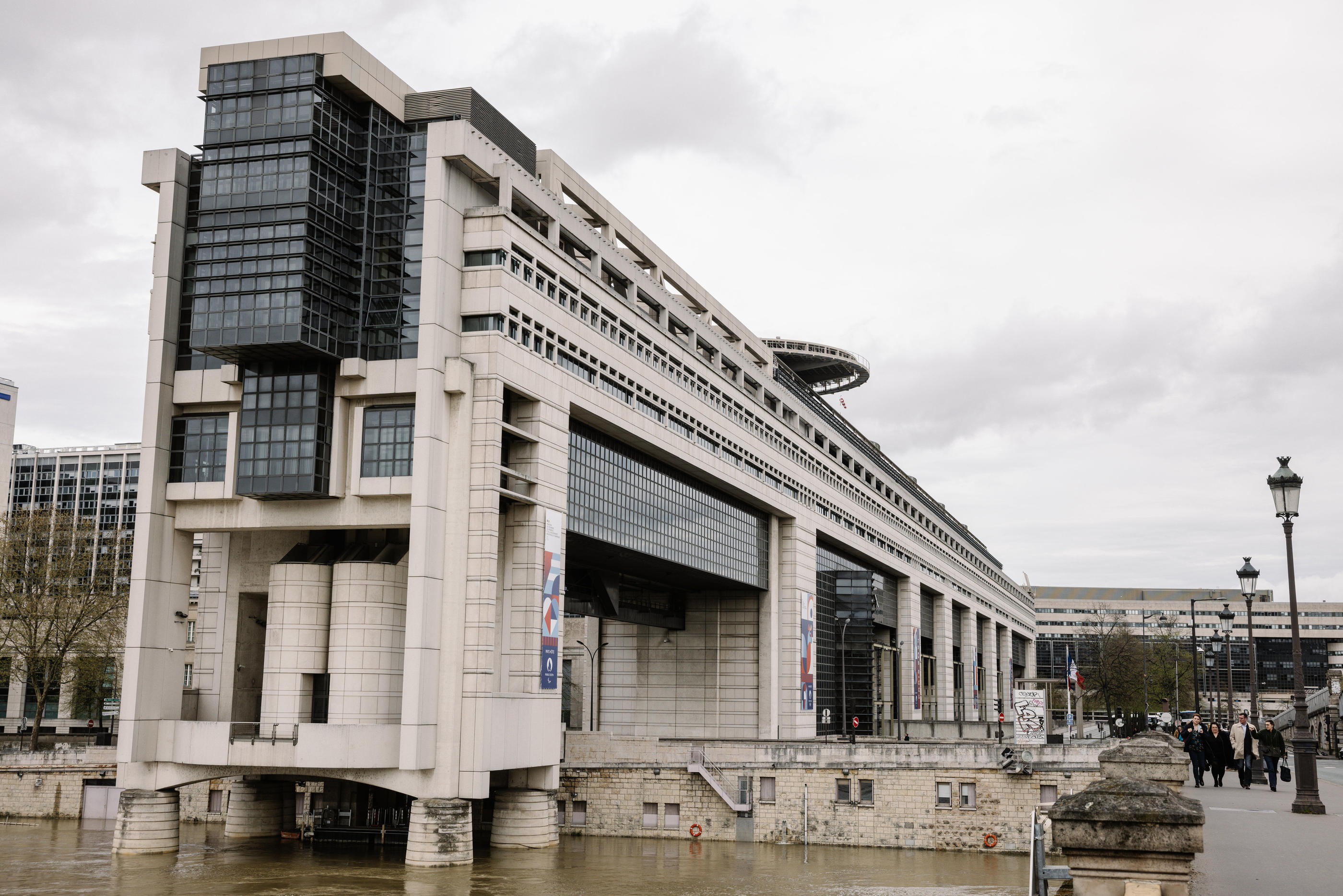 La Commission européenne a engagé une procédure pour déficit excessif à l’encontre de la France. Bercy doit présenter d’ici au 20 septembre une nouvelle projection des comptes moins dispendieuse. LP/Arnaud Dumontier