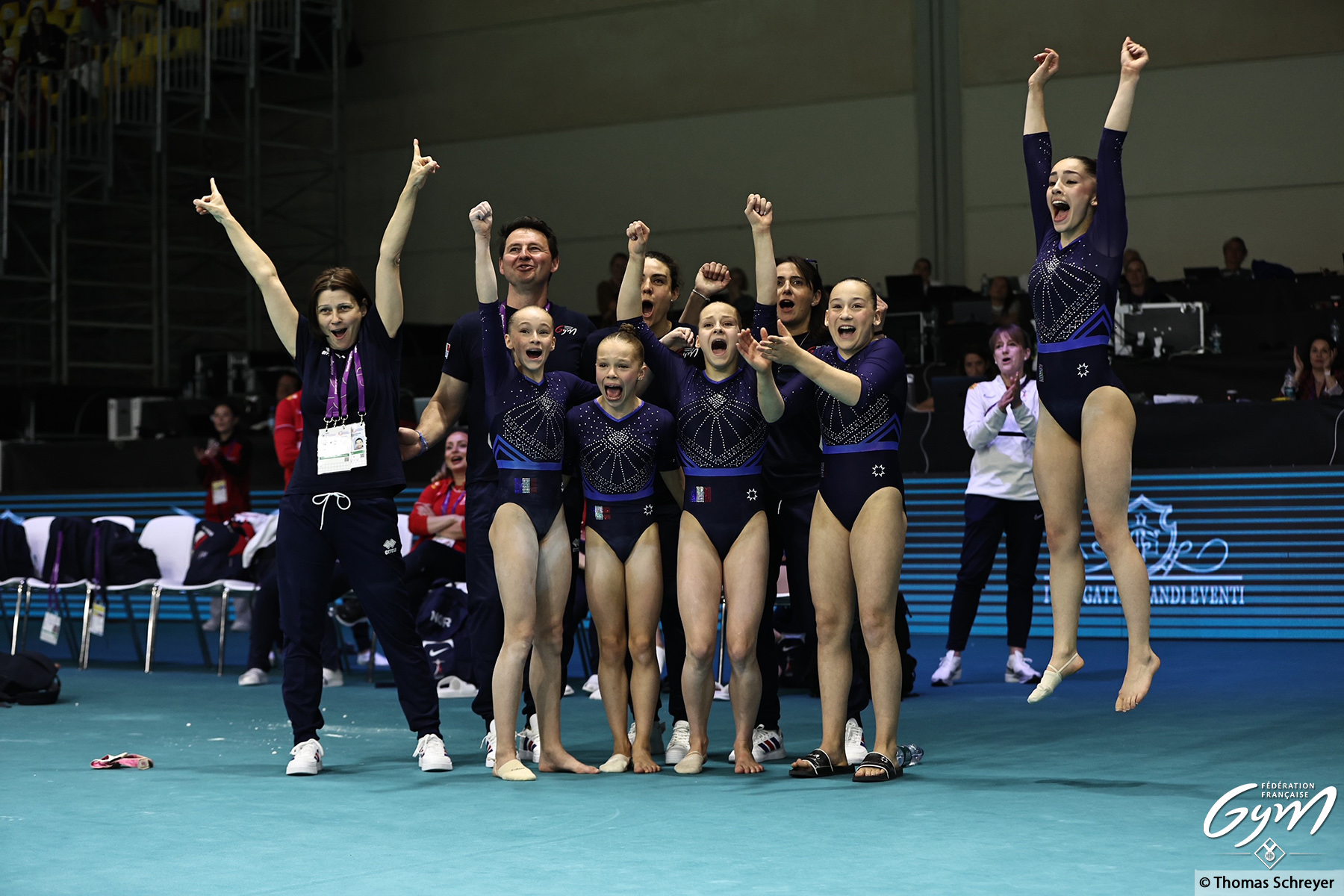 Les Bleuettes ont gagné le titre européen grâce à un total de 155,763 points. Elles devancent l’Italie (153,527 points) et la Belgique (148,662 points).