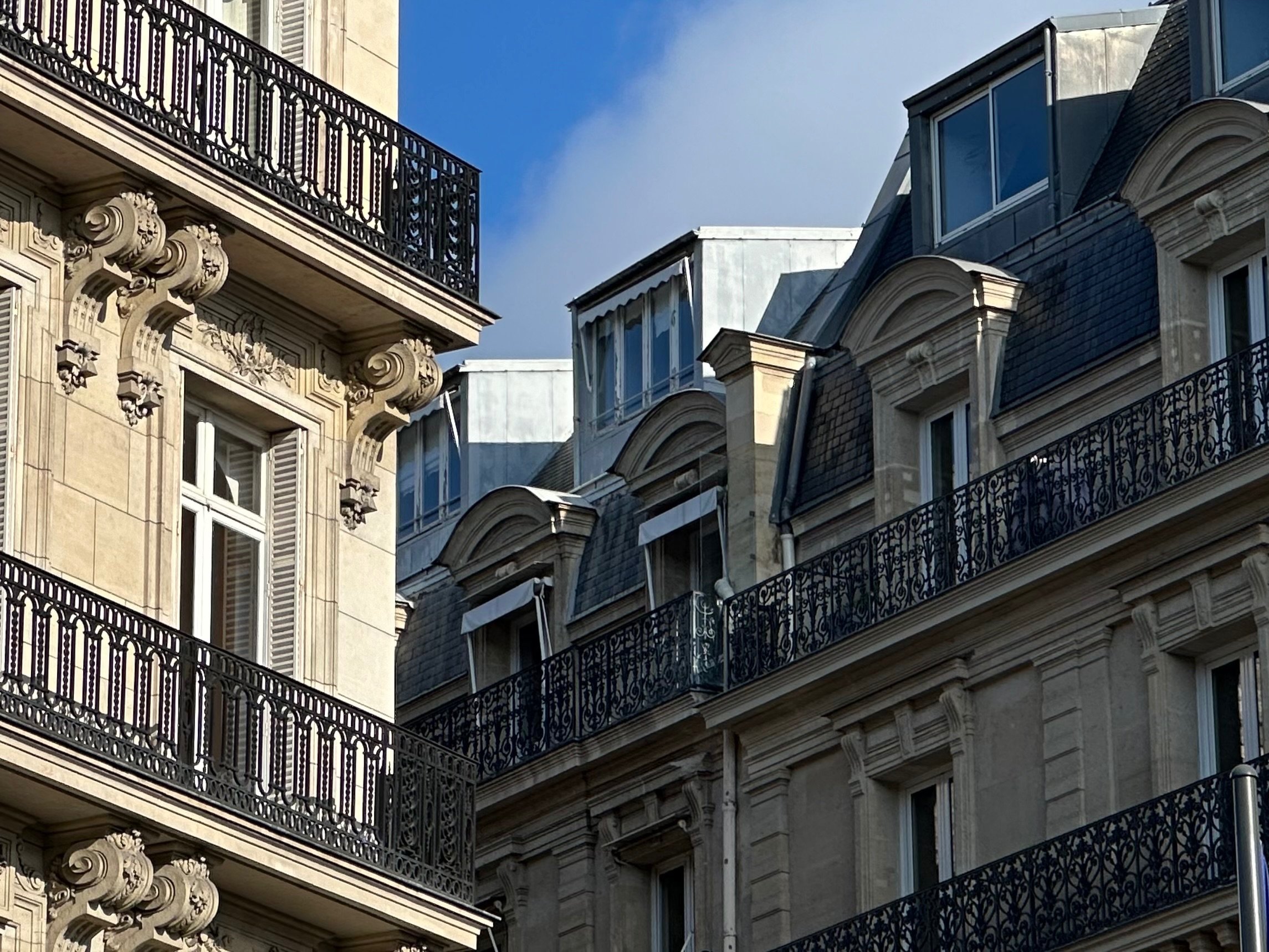 L'inquiétude est réelle autour de la suroccupation des balcons de logements de particuliers, situés le long de la Seine, lors de la cérémonie d'ouverture des JO.  LP/ Aurélie Audureau