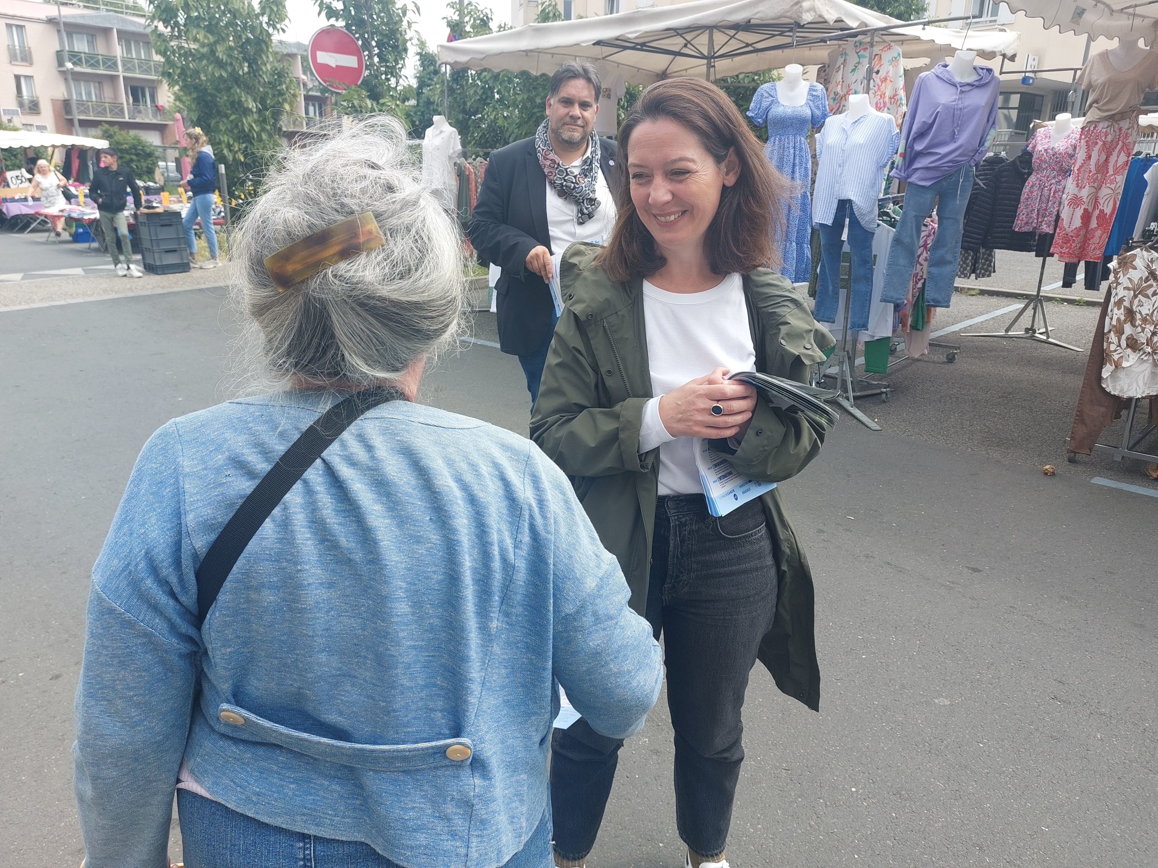 Longjumeau (Essonne), mercredi 3 juillet. Pour le second tour des législatives, Marie-Pierre Rixain, députée sortante (Ensemble), fait face à Jérôme Carbriand, candidat LR soutenu par le RN. LP/C.Ch.