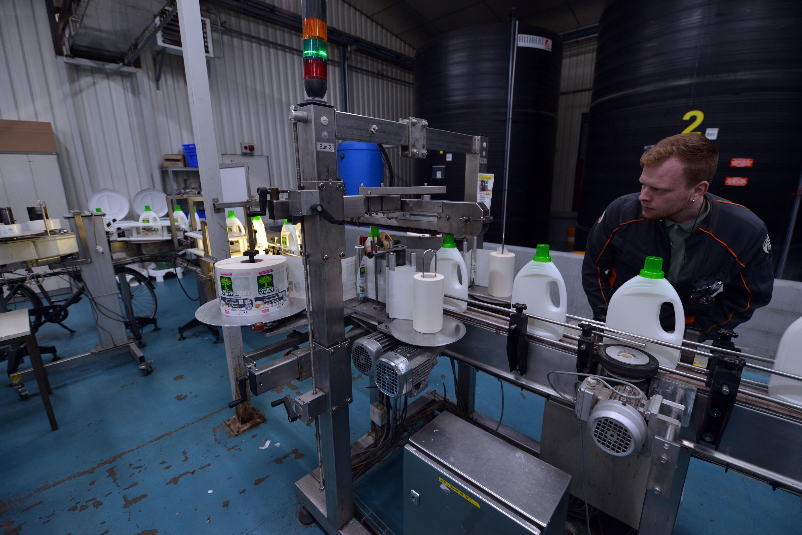 Saint-Benoît (Vienne), le 5 mars. À côté de Poitiers, l'usine assure 90 % de la production des produits liquides de l'Arbre Vert. LP/Patrick Lavaud