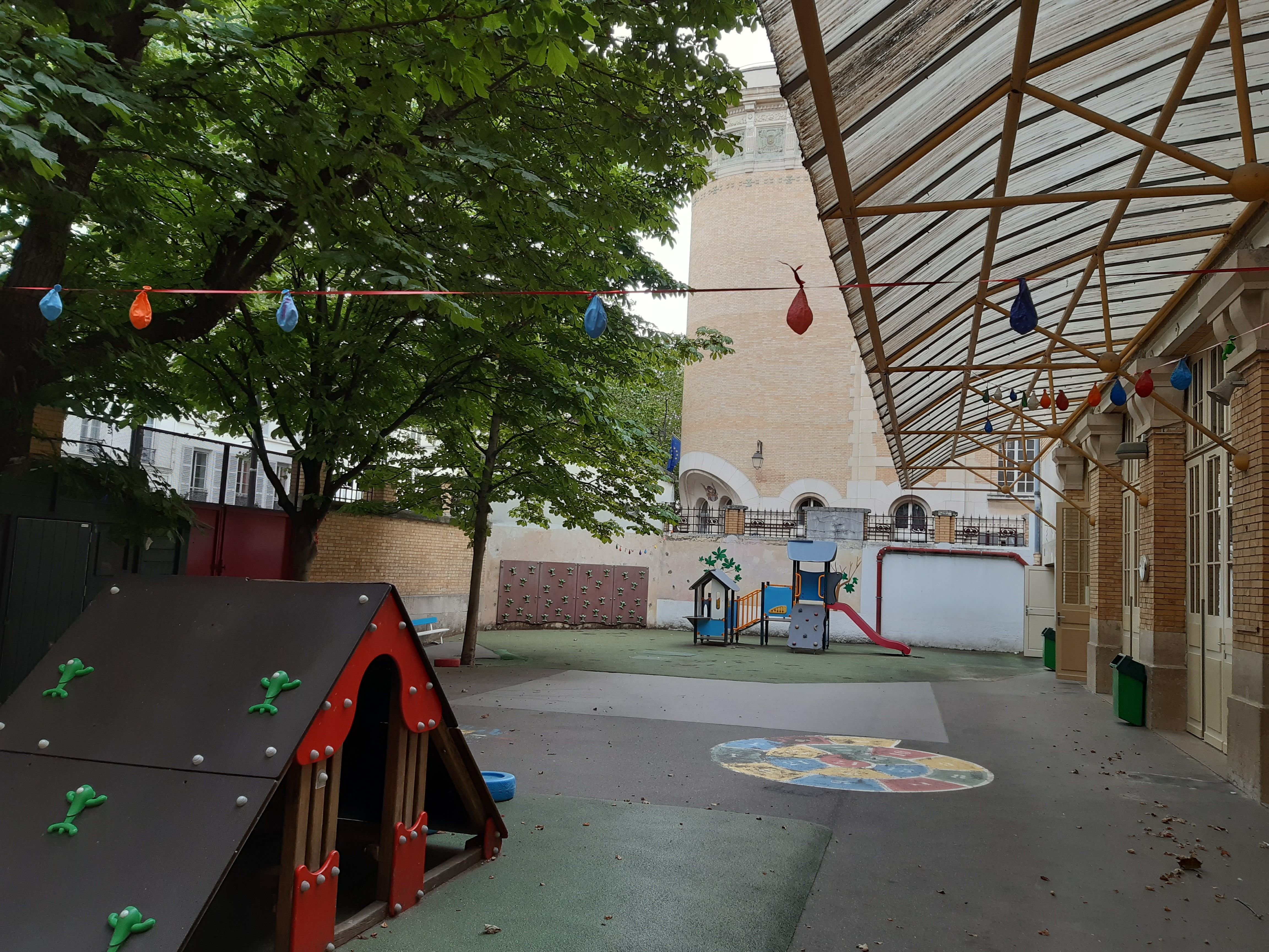 Paris. L'école maternelle du 6, rue Paul-Dubois (IIIe) fermera en juillet 2024. Dans ses locaux, sera construite une grande cuisine scolaire centrale où seront préparés 2 000 repas par jour. LP/Philippe Baverel