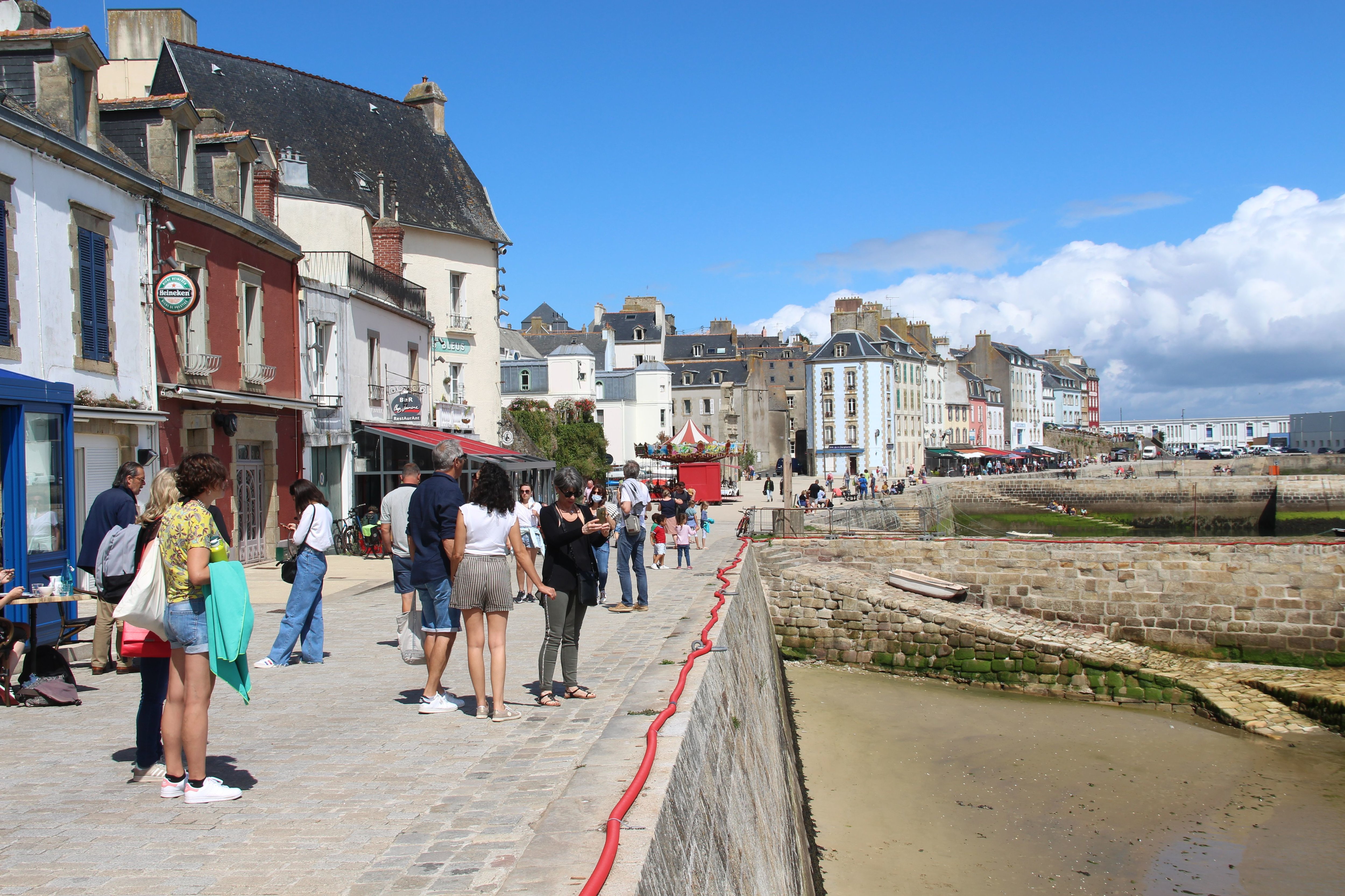 Cette «interdiction du port d’une tenue dénudée sur l’espace public communal» était entrée en vigueur en avril et devait être maintenue jusqu’au 31 octobre. LP/Nora Moreau