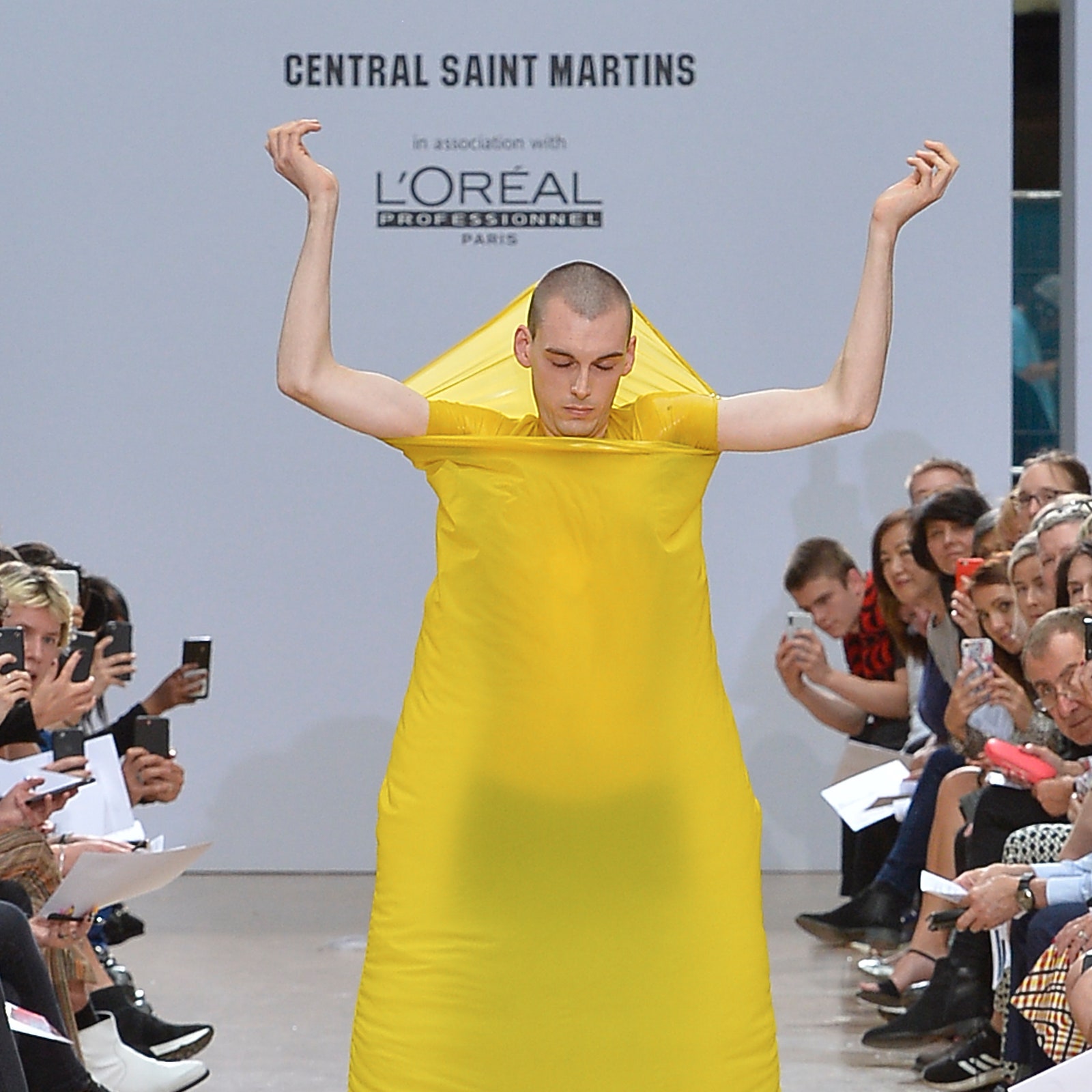 Central Saint Martins: i migliori look in passerella a Londra