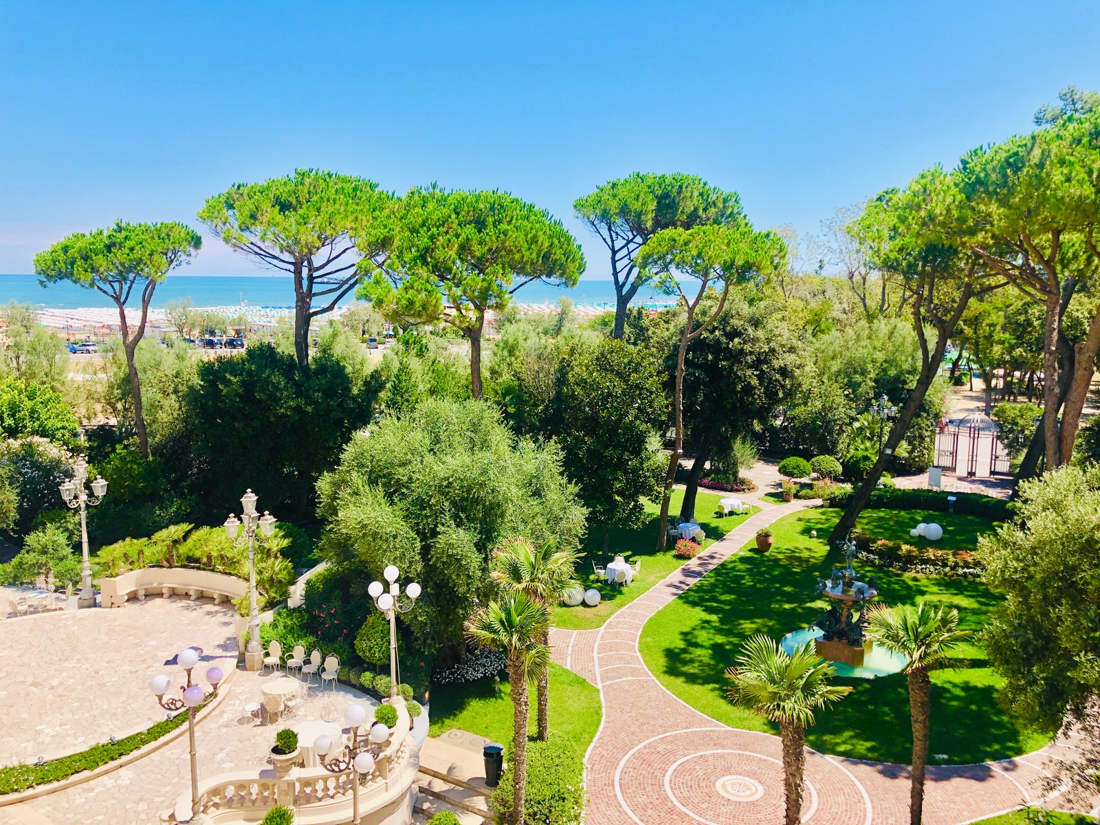 Il parco e il mare visti dal Grand Hotel