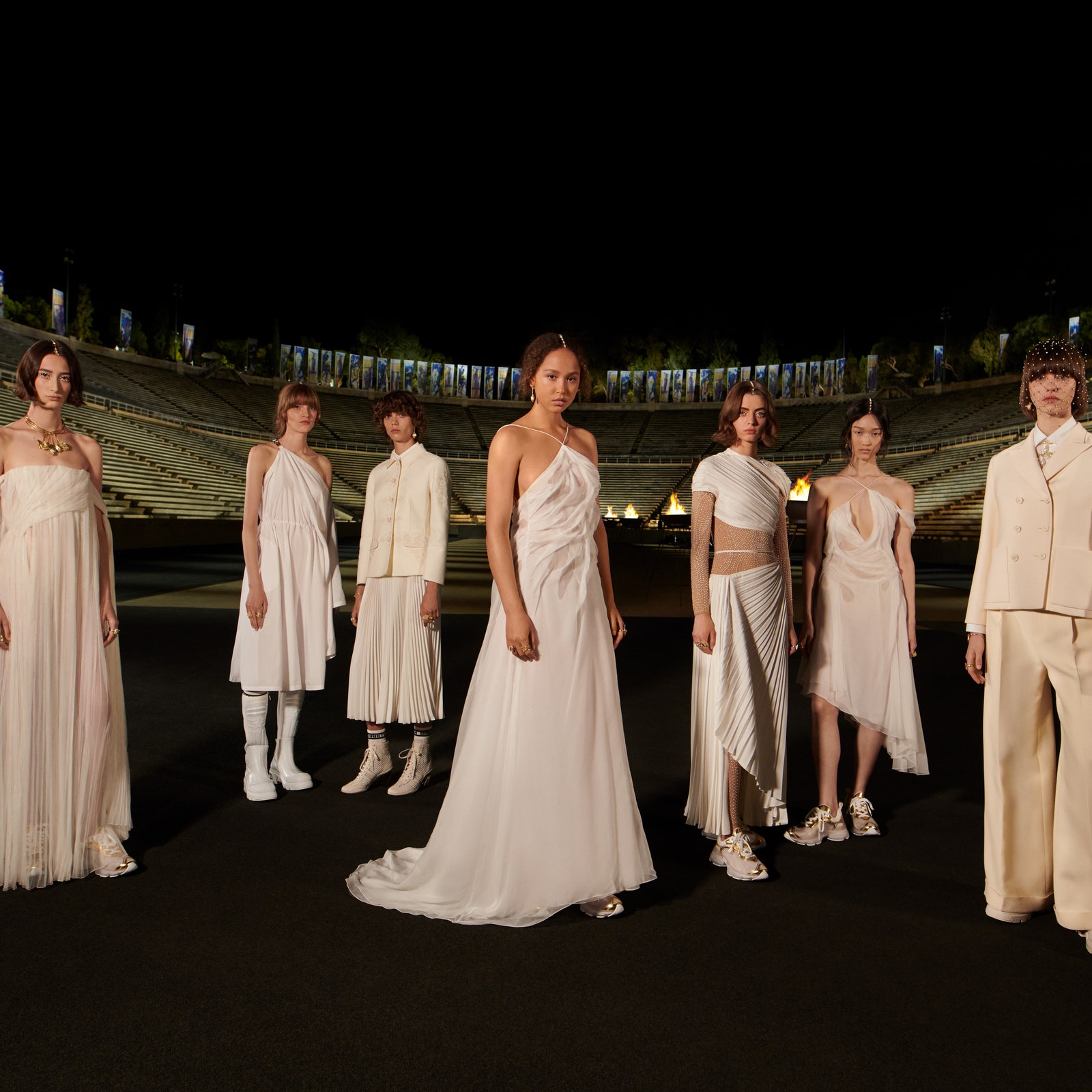 Dior Cruise 2022: tutti i look della sfilata ad Atene