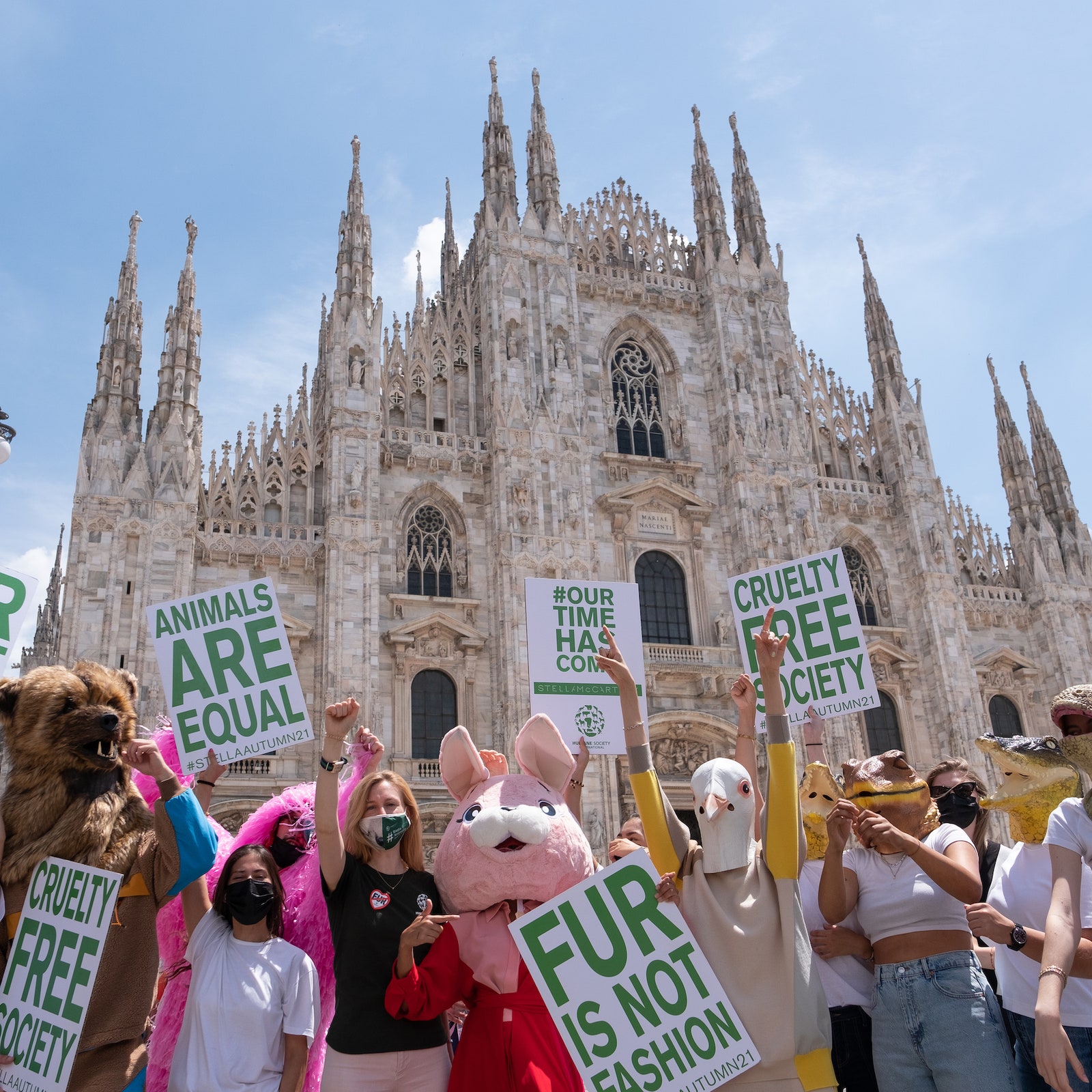 Stella McCartney diventa ancora più sostenibile. E ci racconta la sua collezione Autumn