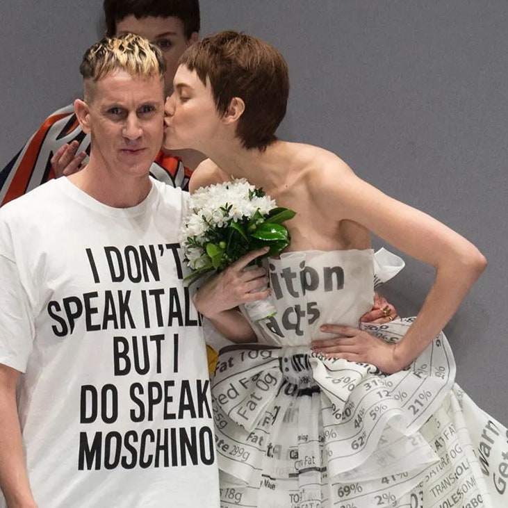 Jeremy Scott lascia il ruolo di direttore creativo di Moschino. Tutte le sue sfilate più belle