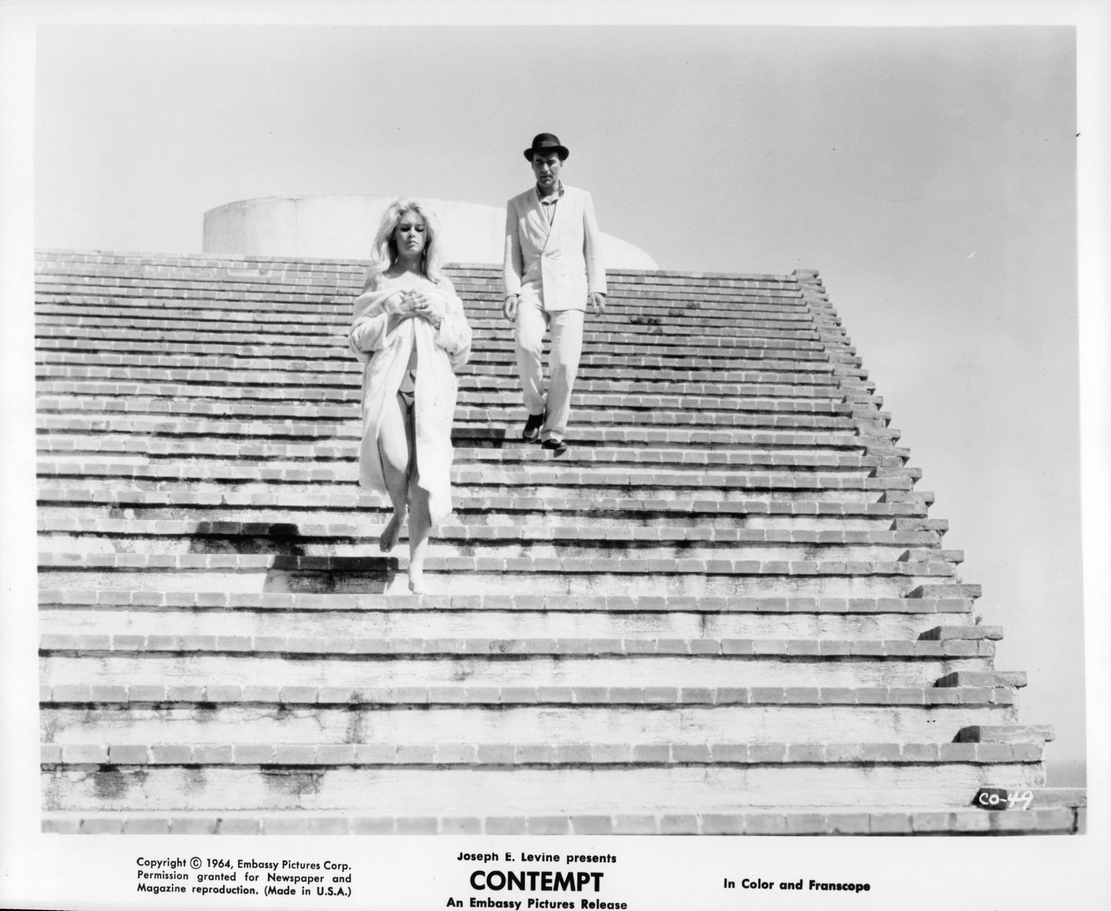 Brigitte Bardot sulle scale di Casa Malaparte Capri