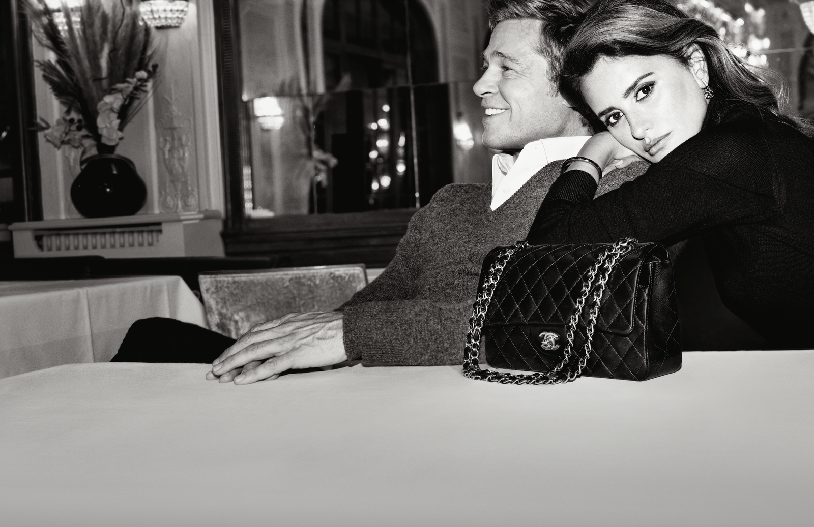 Penlope Cruz con Brad Pitt nel video per Chanel. Intervista